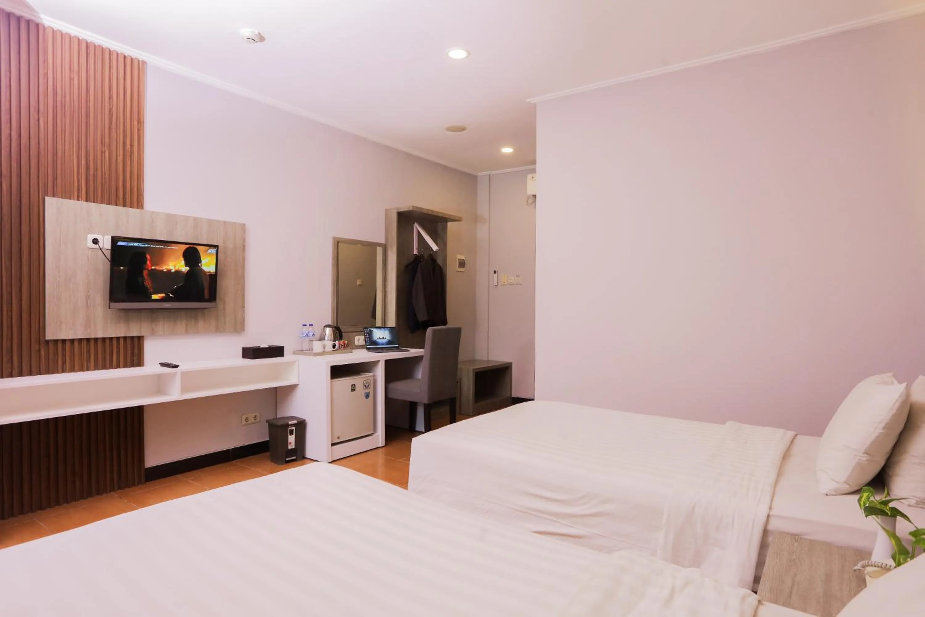 Bed in Front One HK Resort Simpang Lima