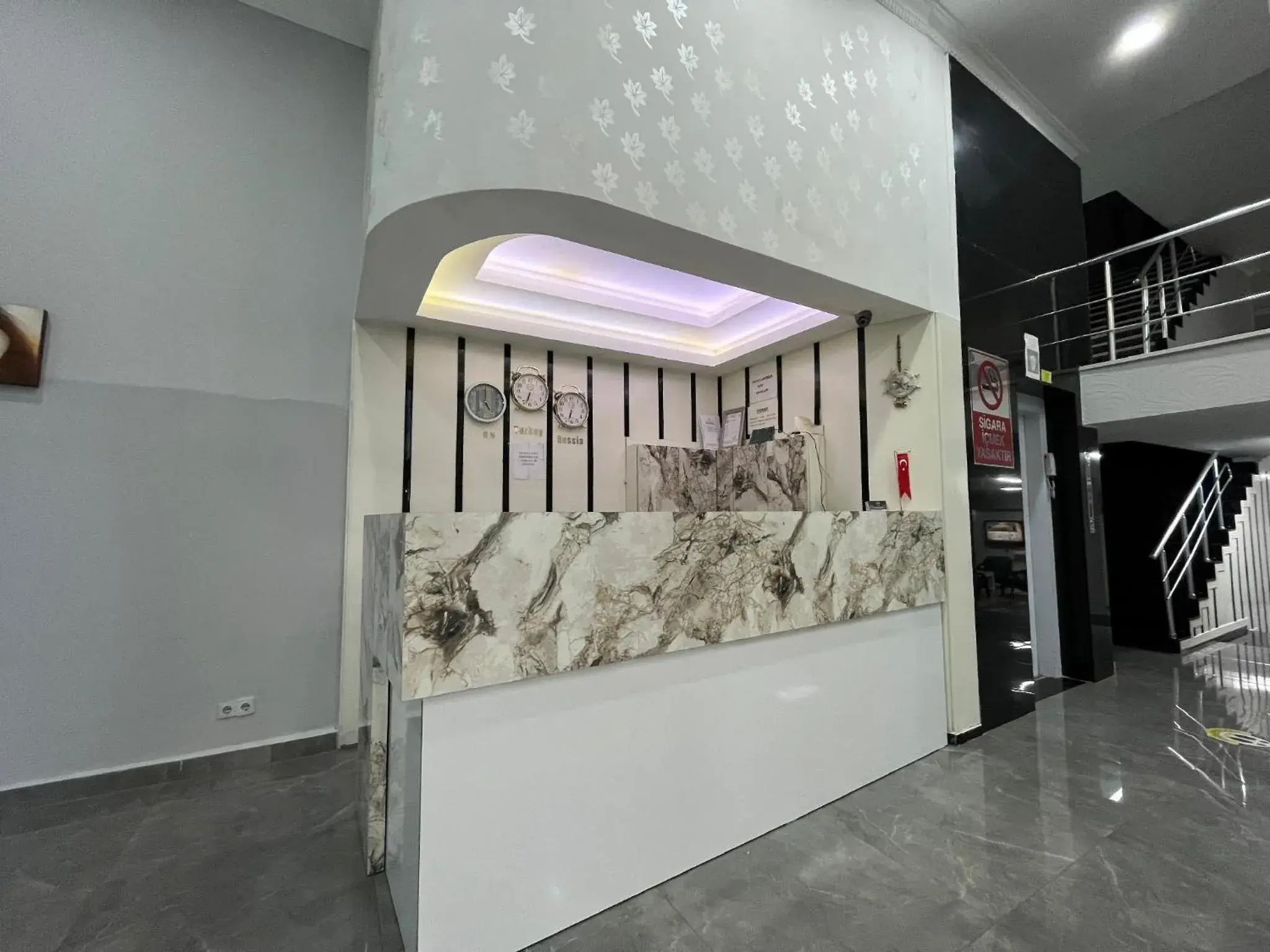 Lobby or reception in Deluxe Ersoy Hotel Lobby or reception in Deluxe Ersoy Hotel