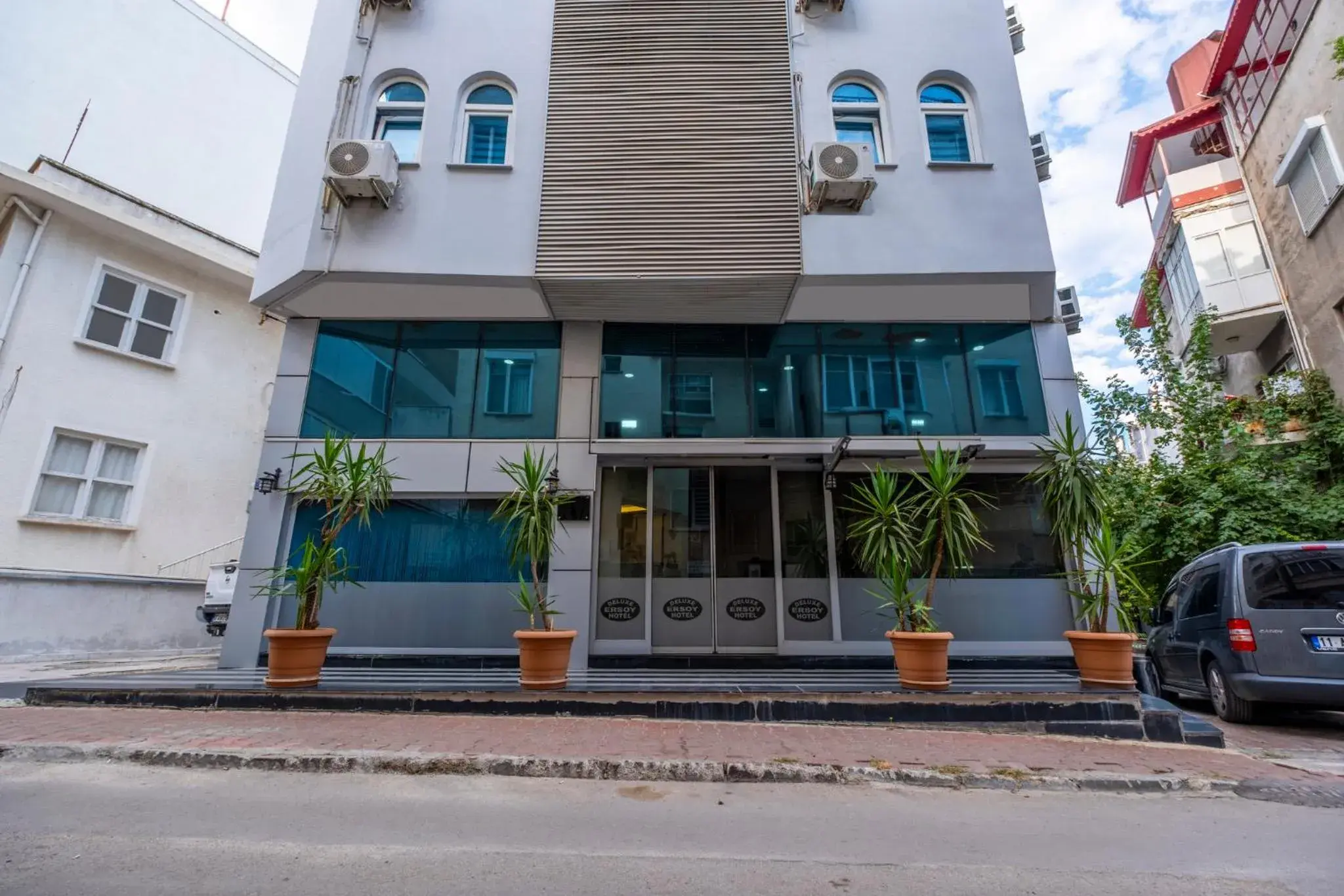 Property building in Deluxe Ersoy Hotel Property building in Deluxe Ersoy Hotel