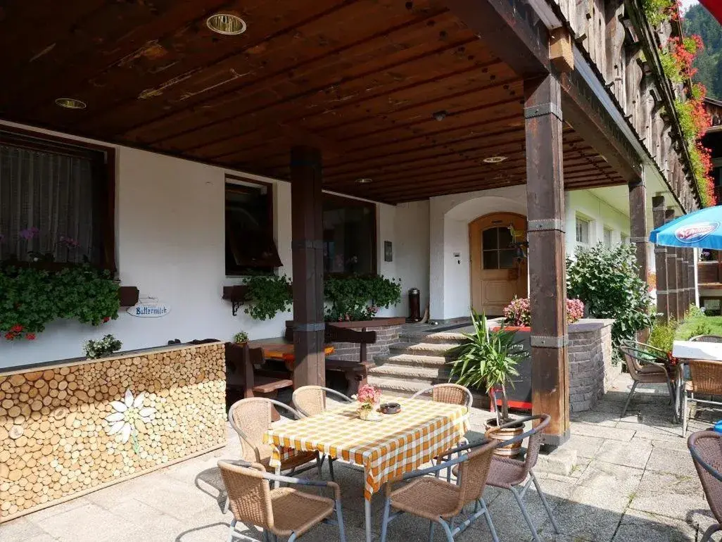 Property building in Alpenhotel Waidmannsheil Property building in Alpenhotel Waidmannsheil