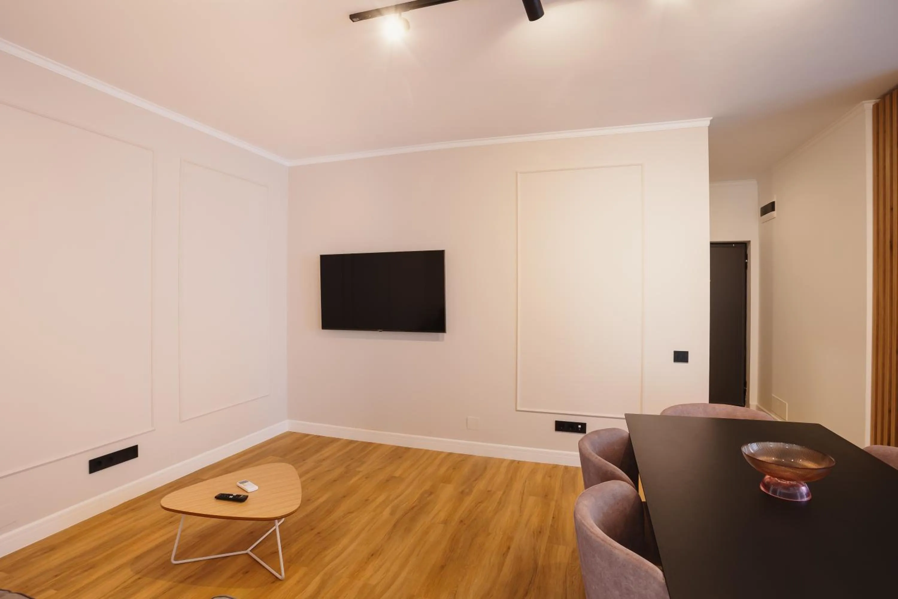 Bloom Downtown Suites