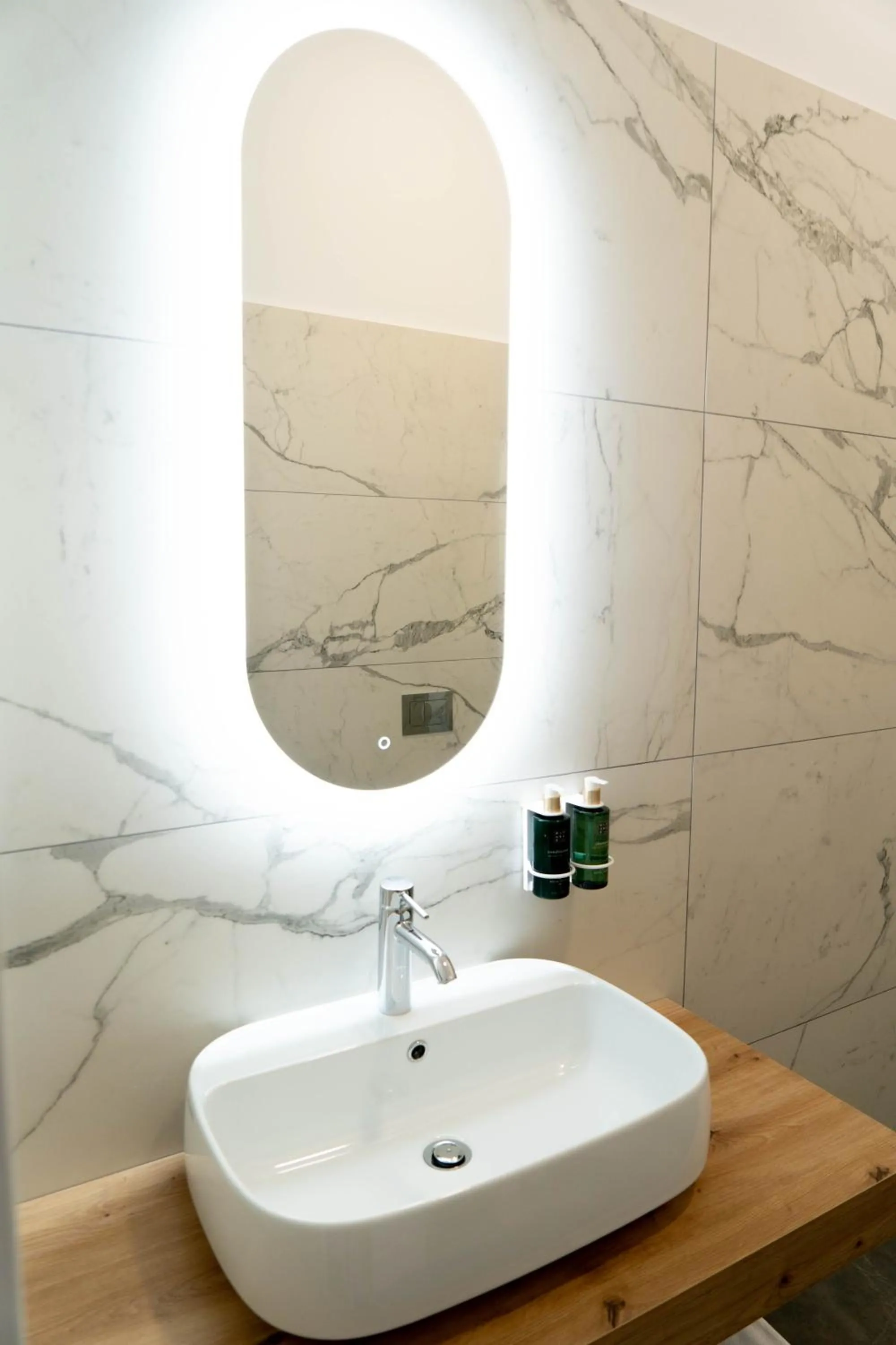 Bloom Downtown Suites