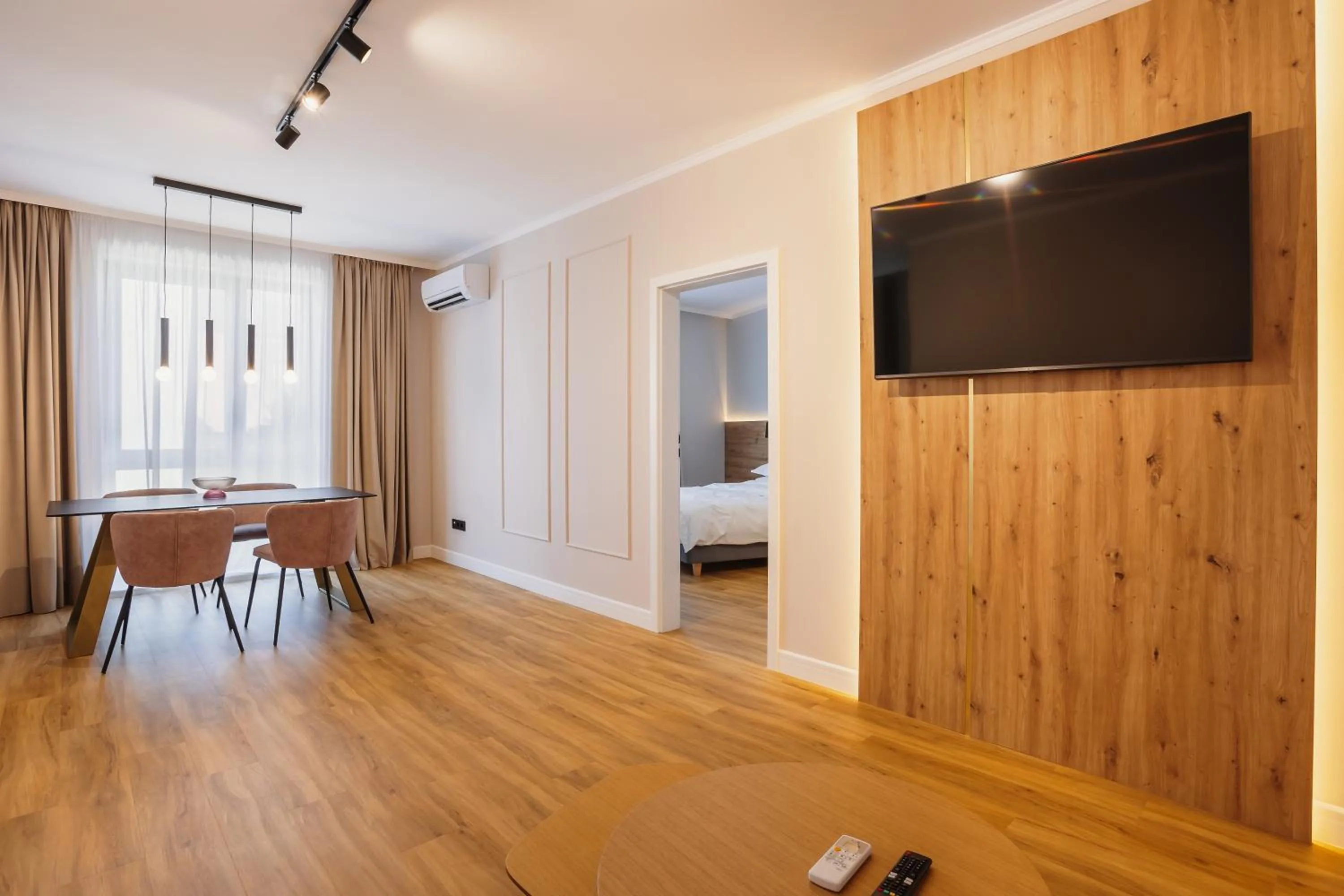 Bloom Downtown Suites