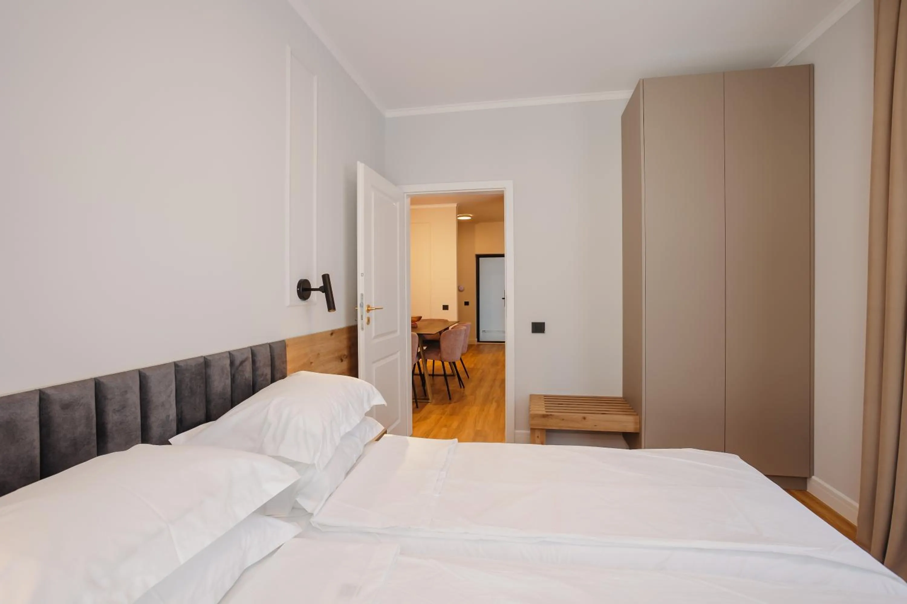 Bed in Bloom Downtown Suites
