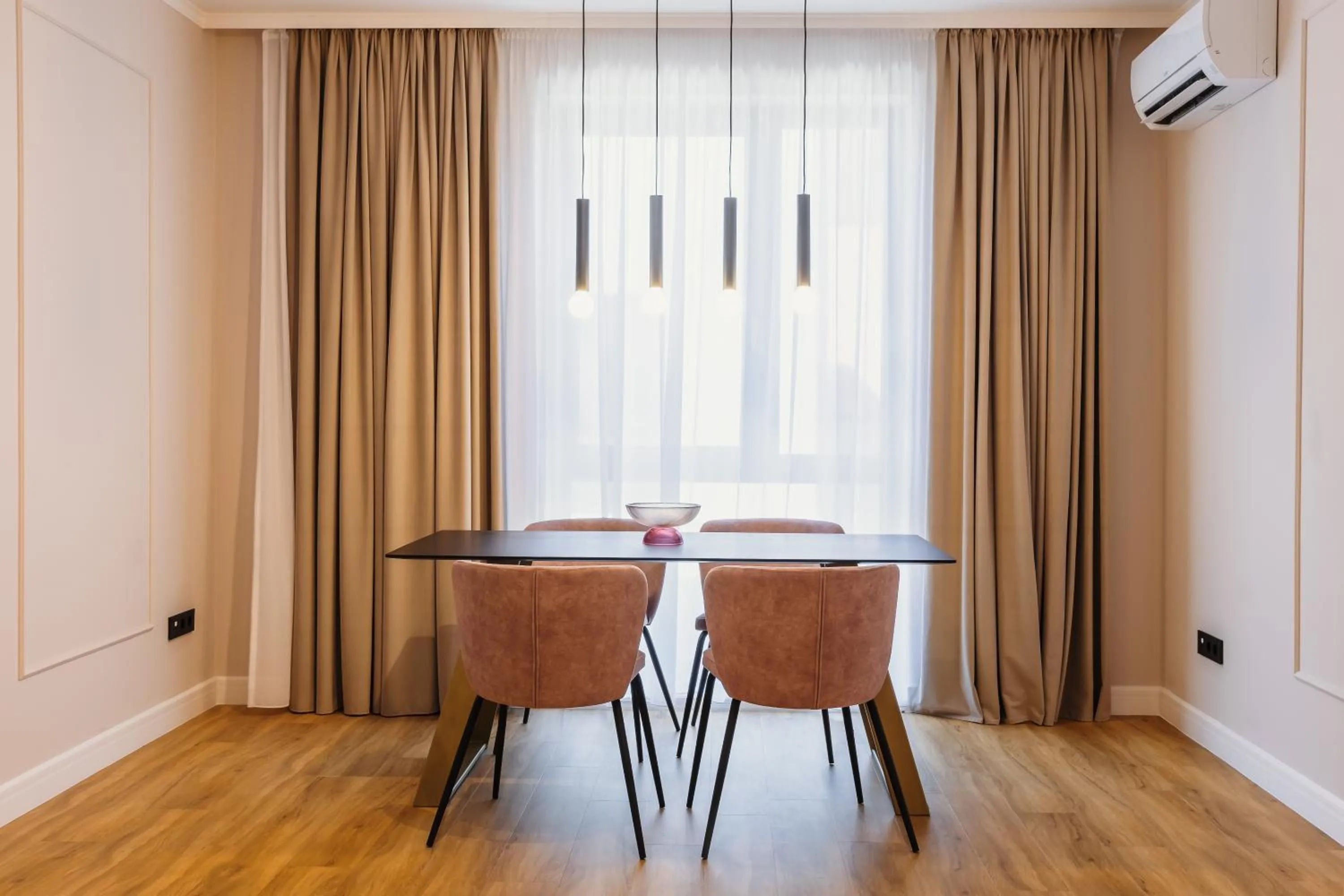 Bloom Downtown Suites