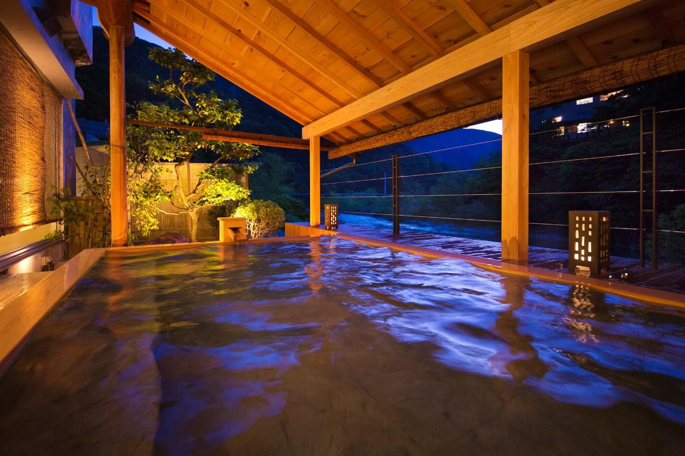 Hot Spring Bath in Kurobe UnazukiOnsen Togen