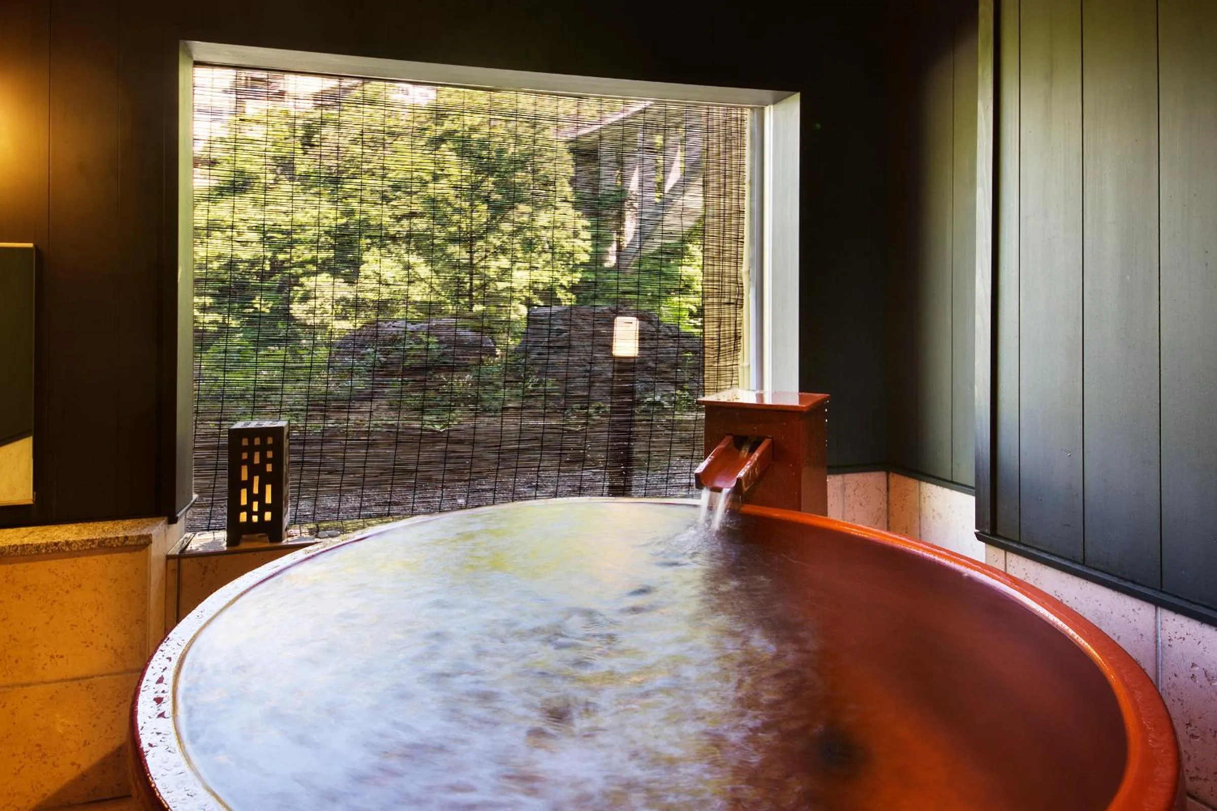 Hot Tub in Kurobe UnazukiOnsen Togen