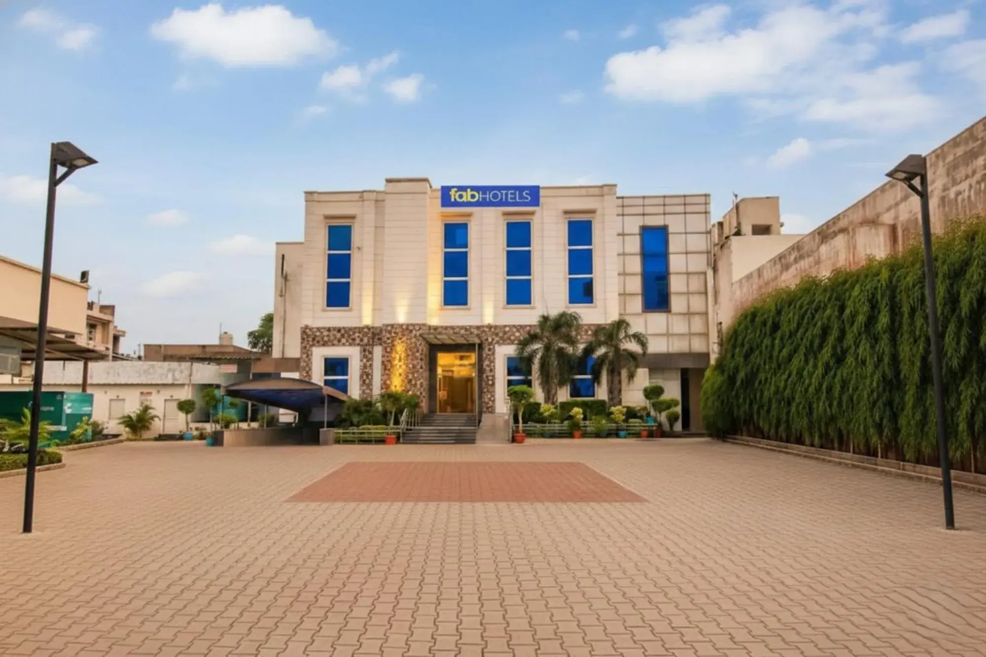 Property building in FabHotel CS Jalandhar Property building in FabHotel CS Jalandhar