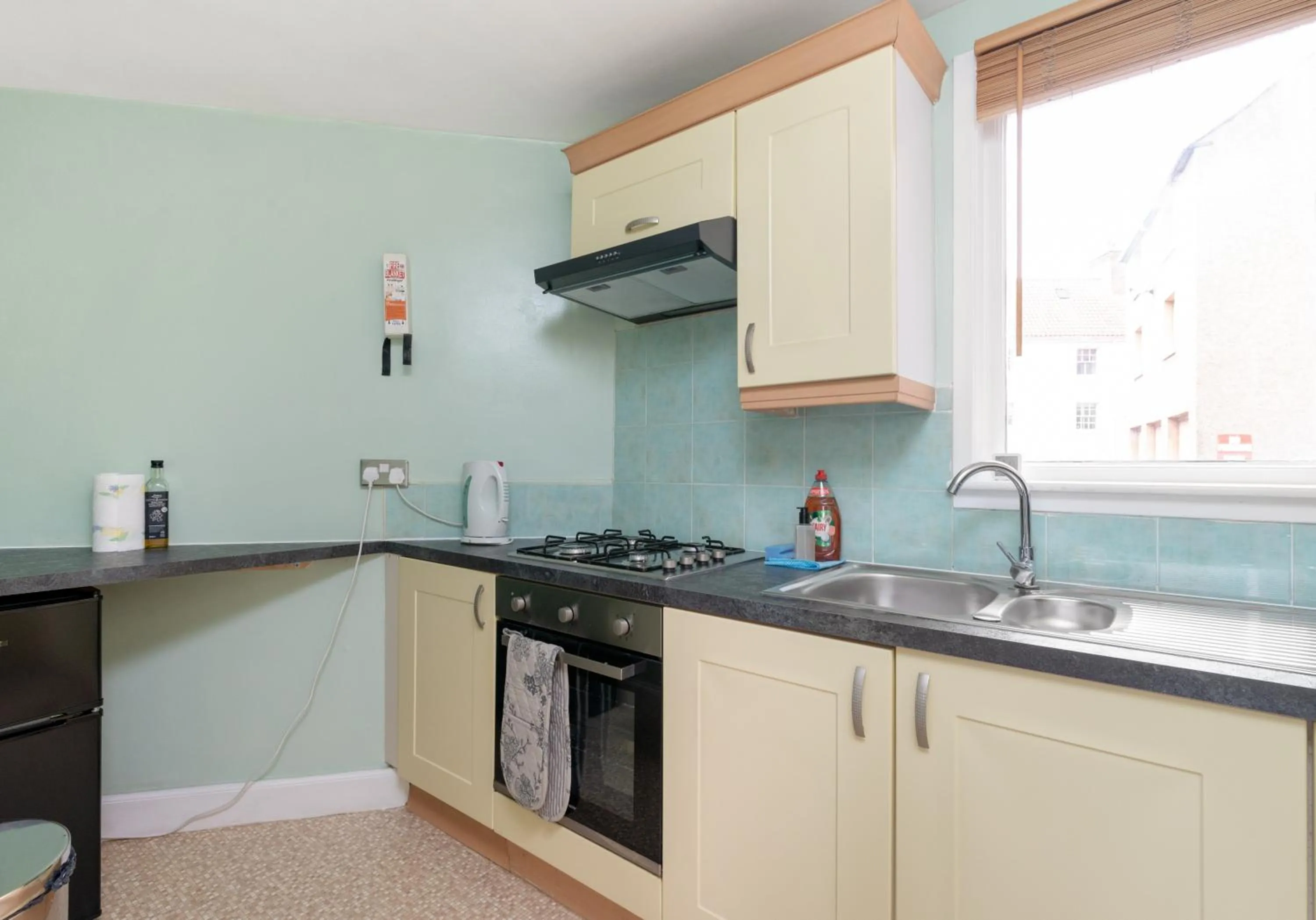 Kitchen or kitchenette in Canongate - 357