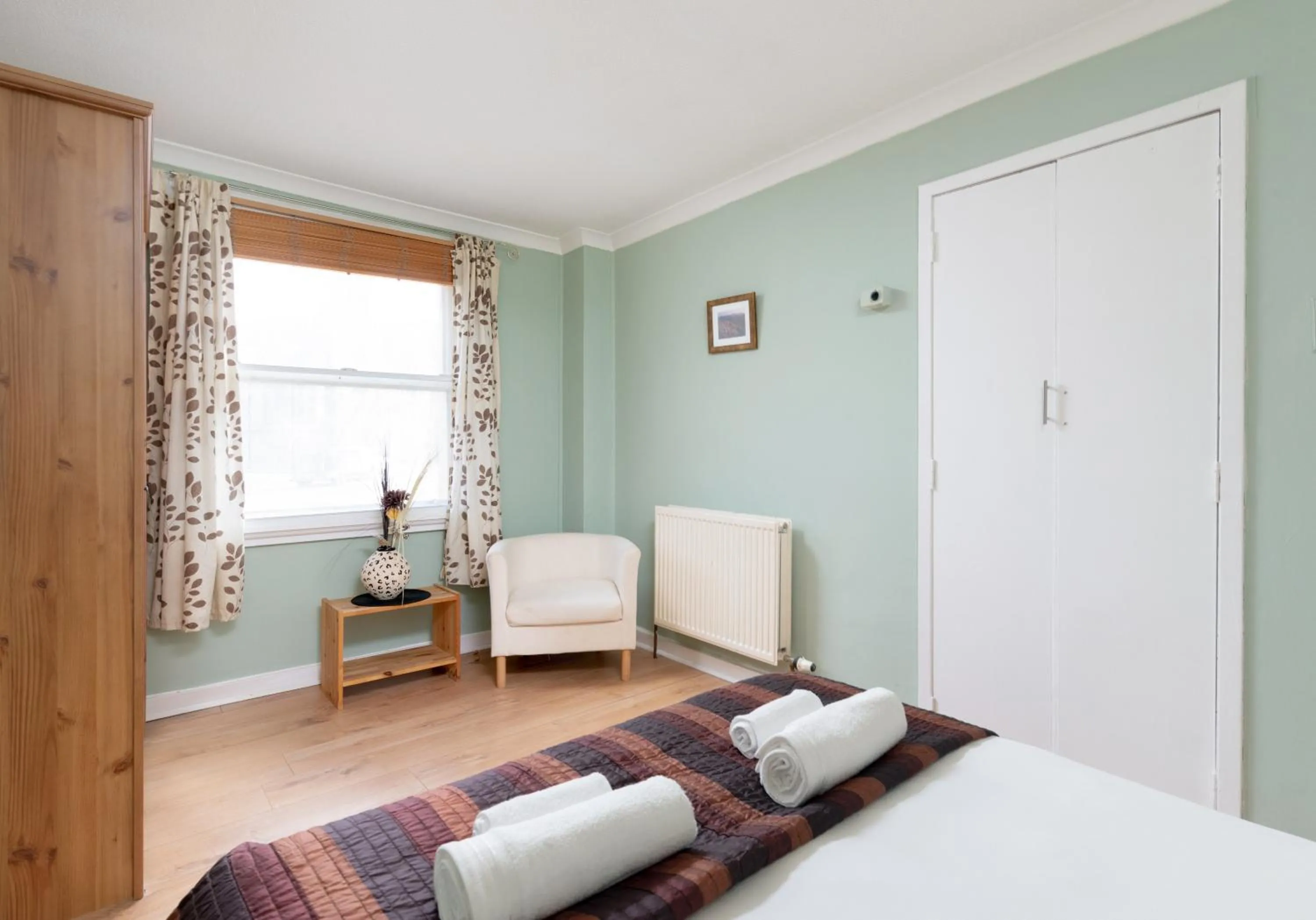 Bed in Canongate - 357