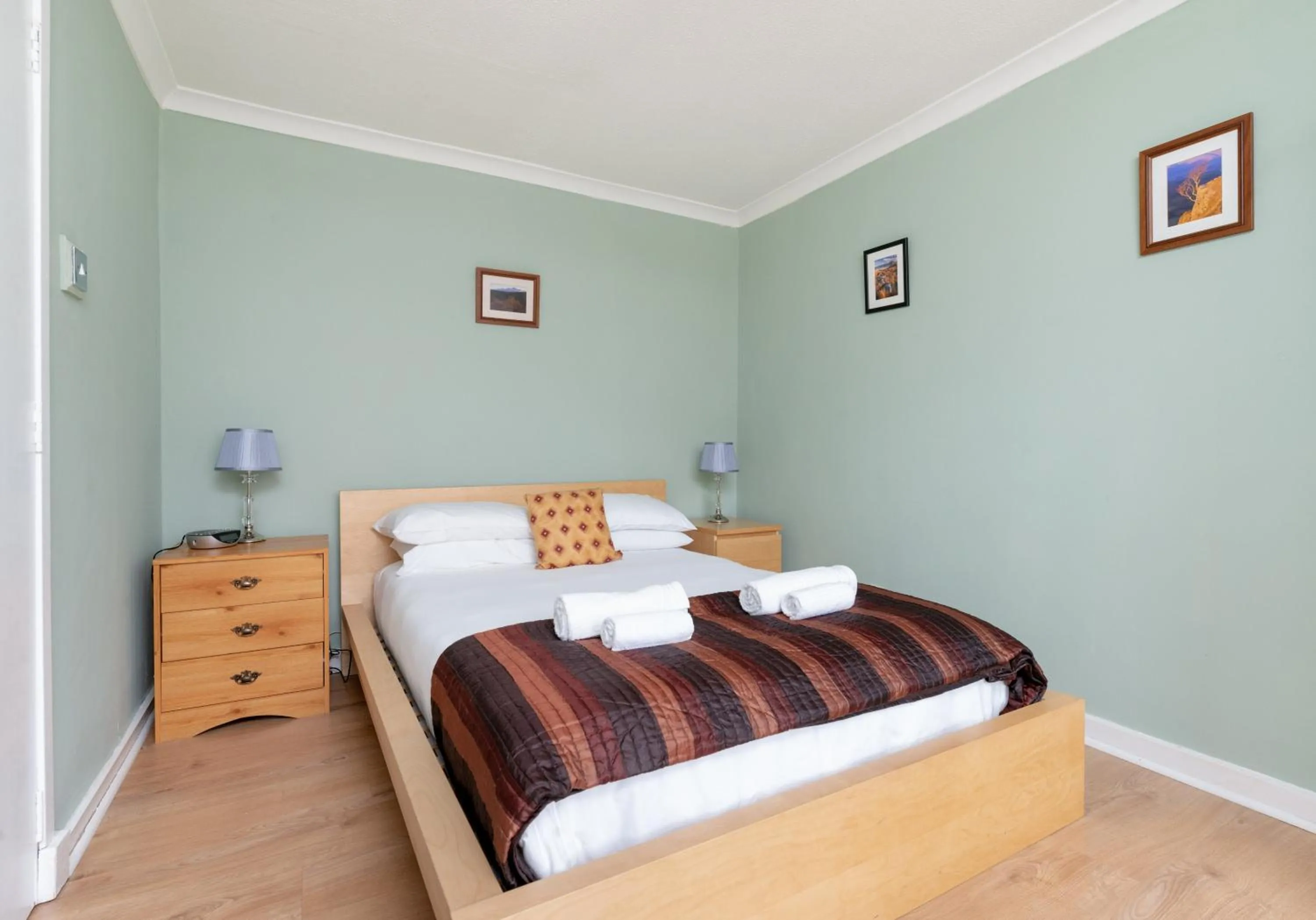 Bed in Canongate - 357