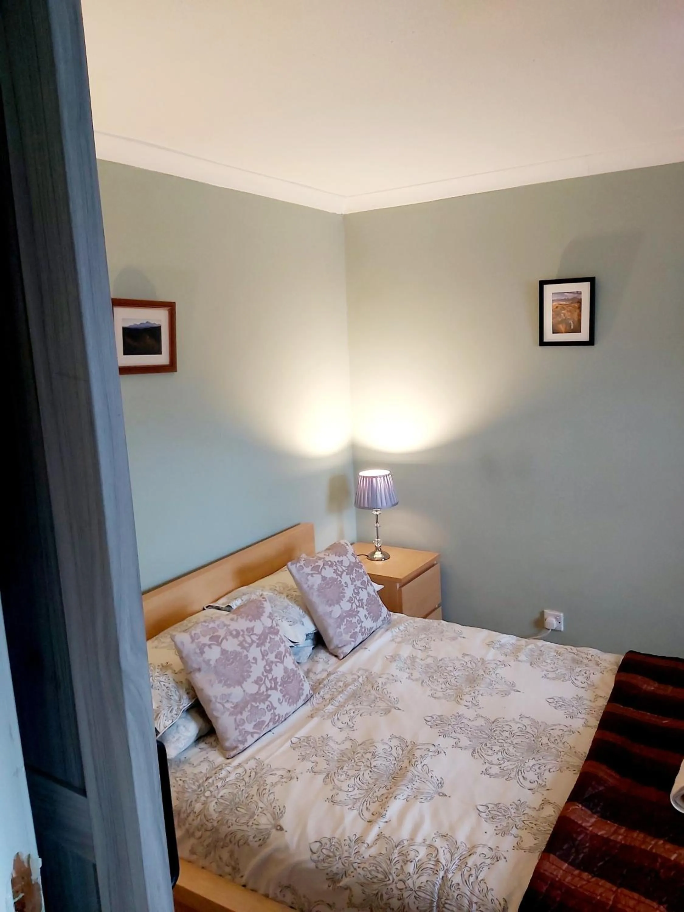 Bed in Canongate - 357