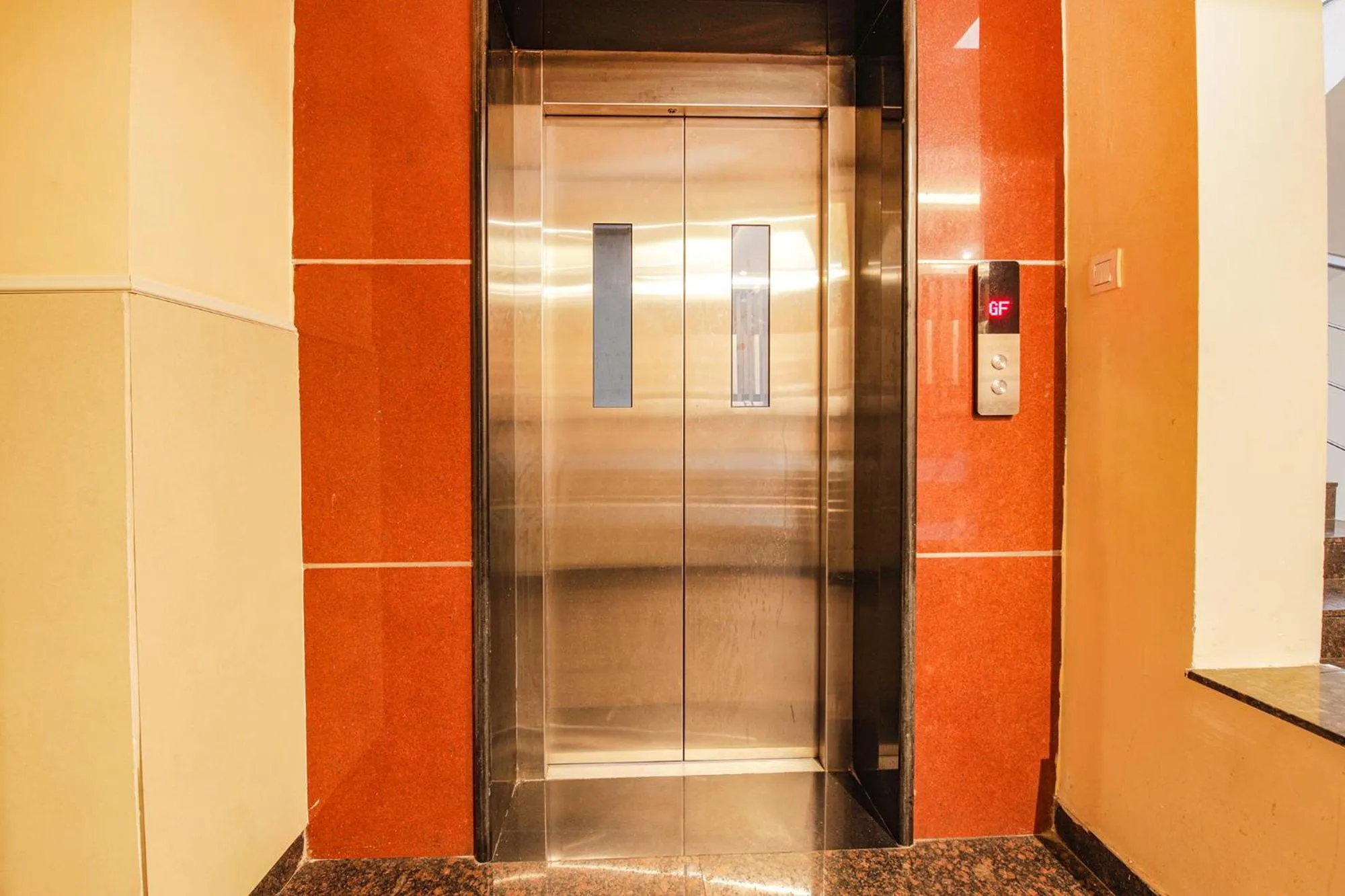 FabHotel MRV Inn