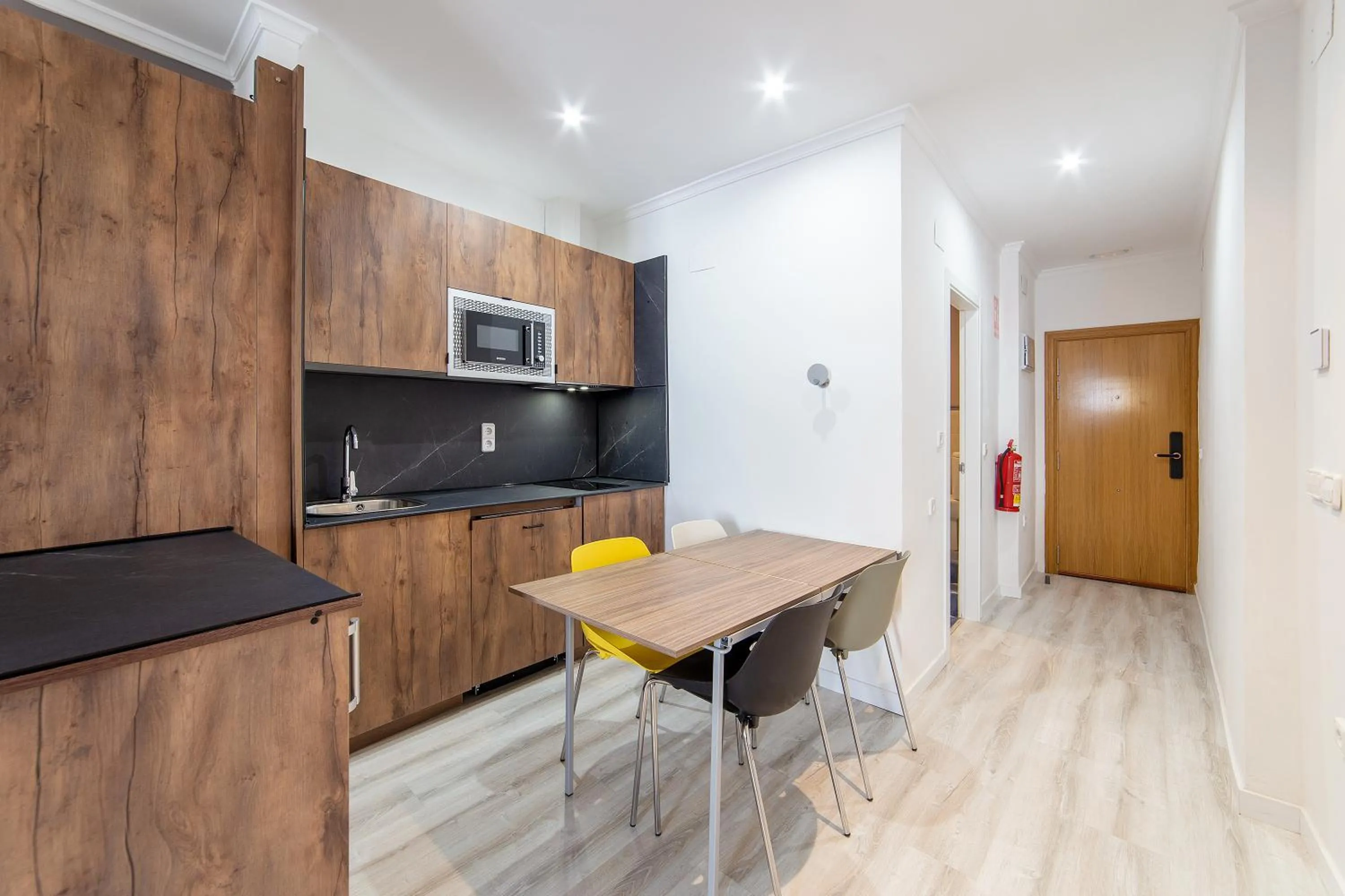 Kitchen or kitchenette in Albufera Dreams Nature Suites