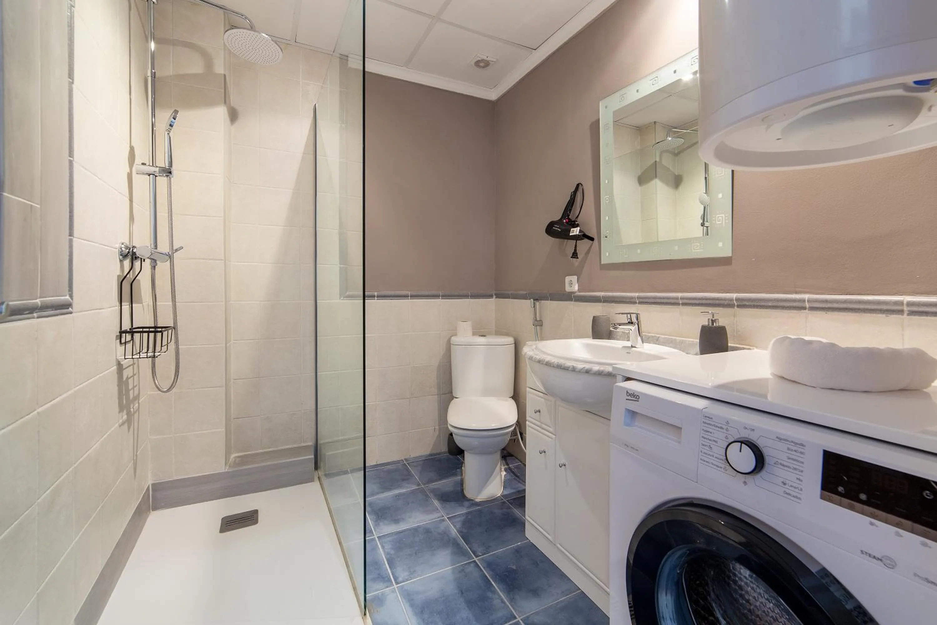 Shower in Albufera Dreams Nature Suites