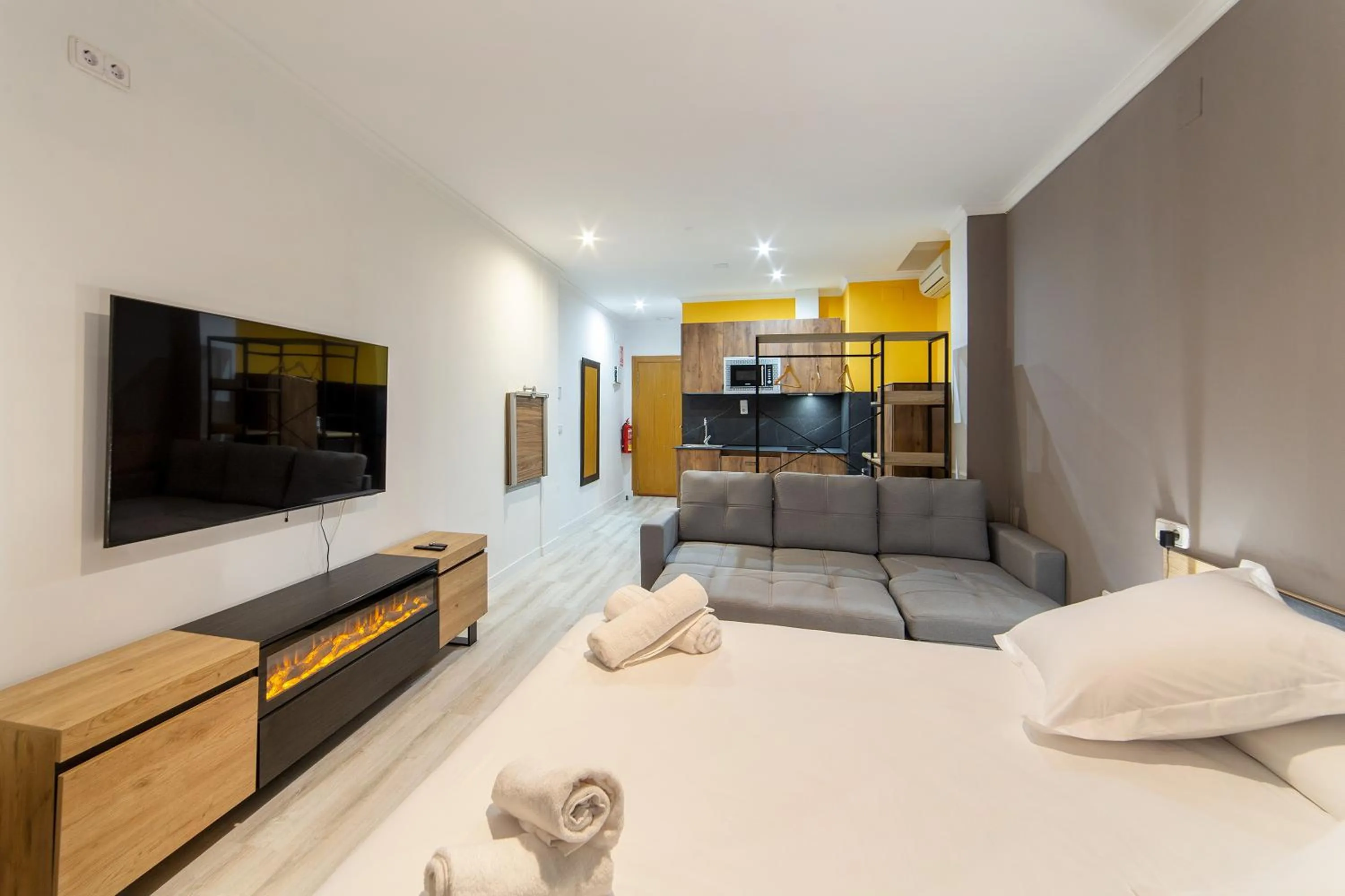 Photo of the whole room, Bed in Albufera Dreams Nature Suites