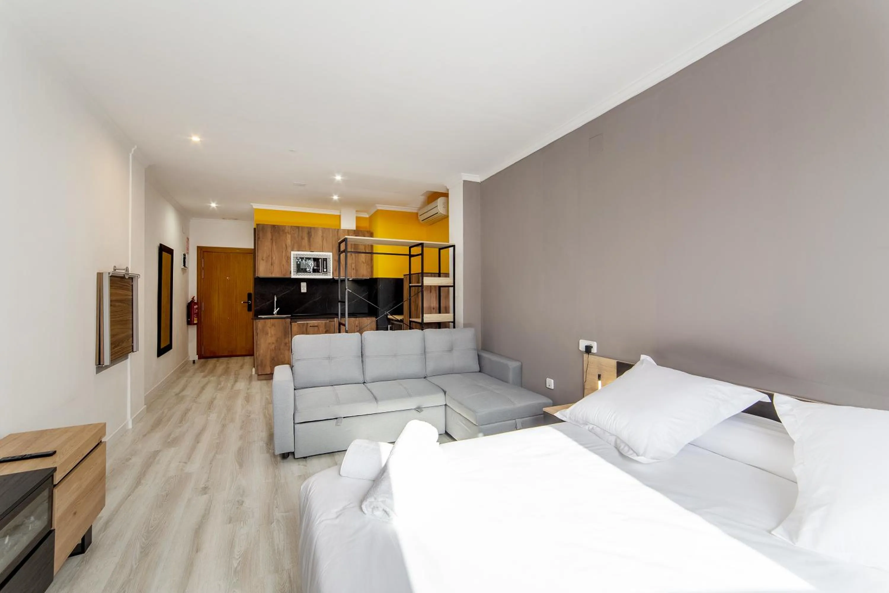 Photo of the whole room, Bed in Albufera Dreams Nature Suites