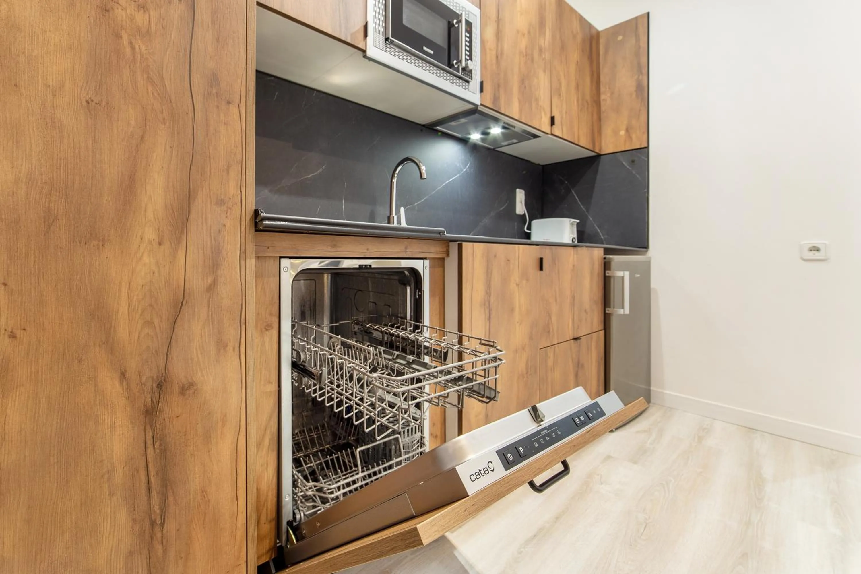 Kitchen or kitchenette in Albufera Dreams Nature Suites