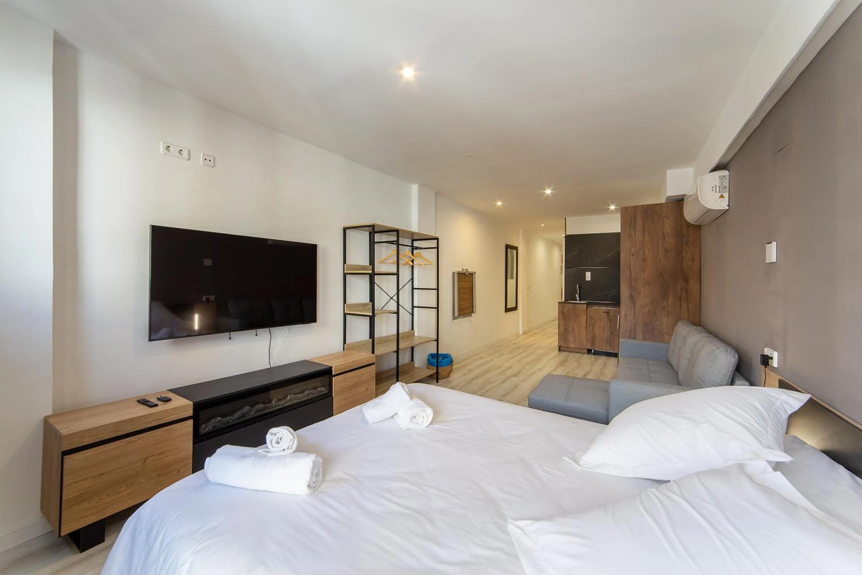 Photo of the whole room, Bed in Albufera Dreams Nature Suites