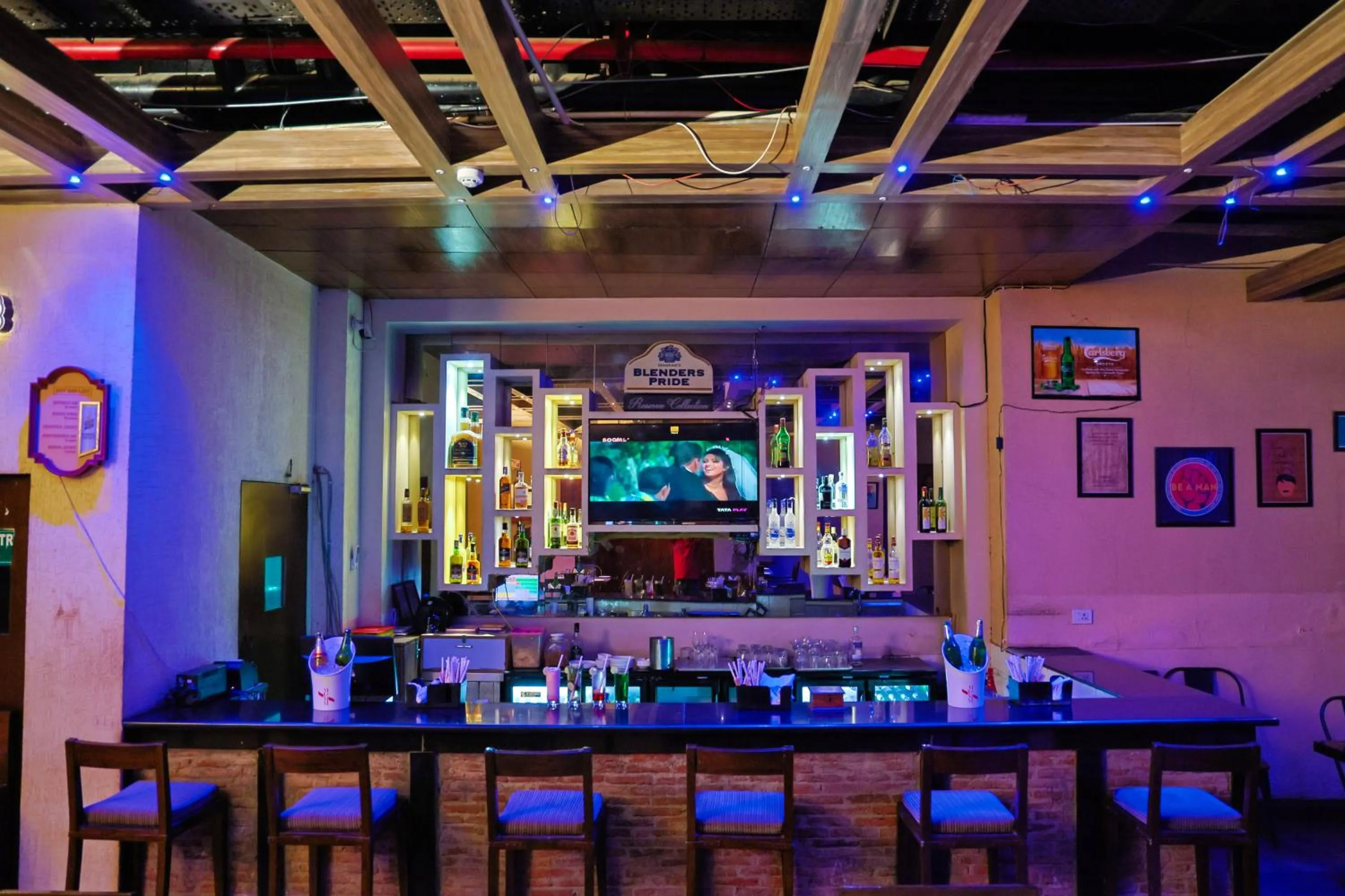 Lounge or bar in Le Roi Udaipur