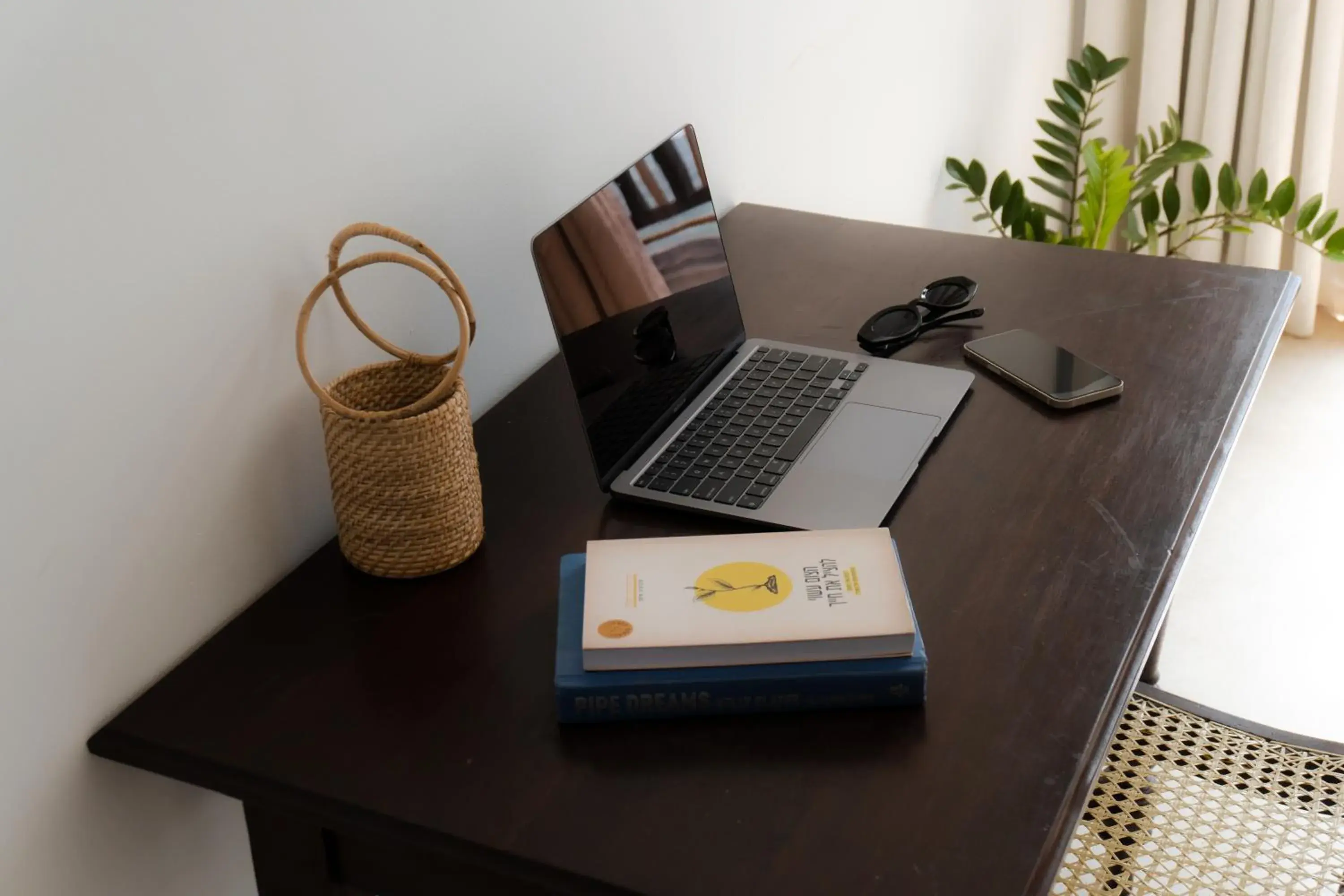 hair dresser in Surf Station hair dresser in Surf Station