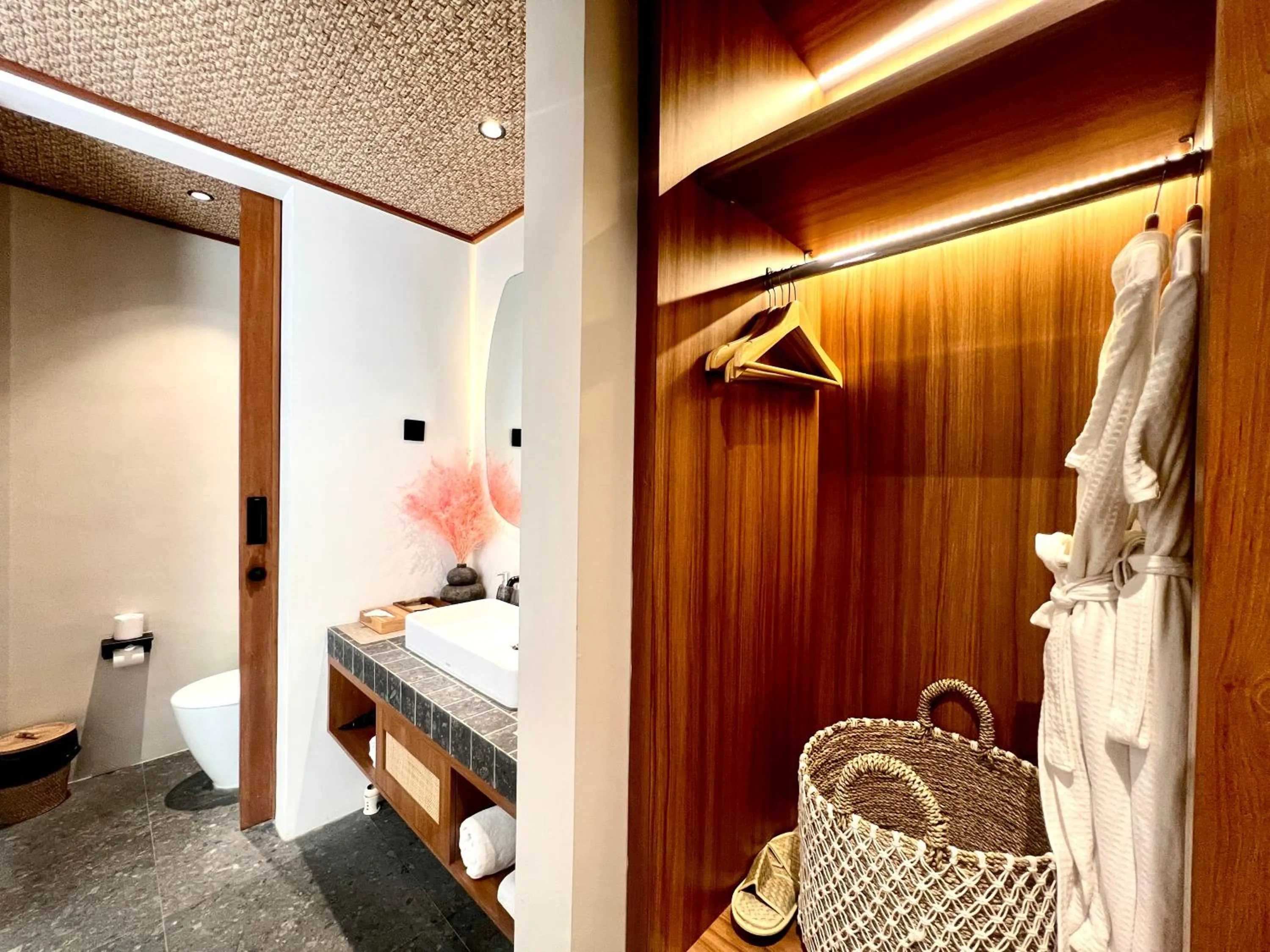 Bed in Canggu Bagus Suites