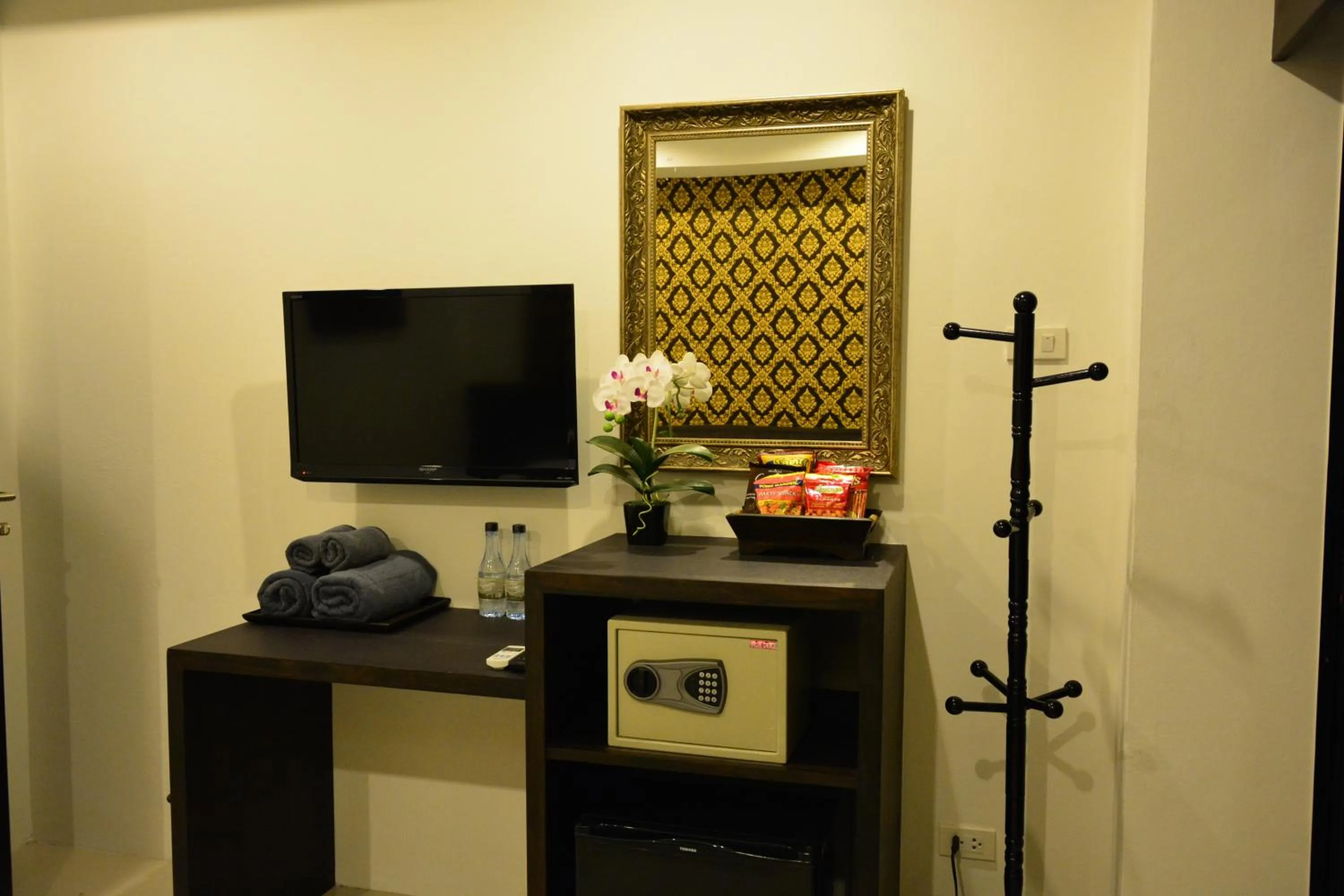 TV and multimedia in Adamaz House
