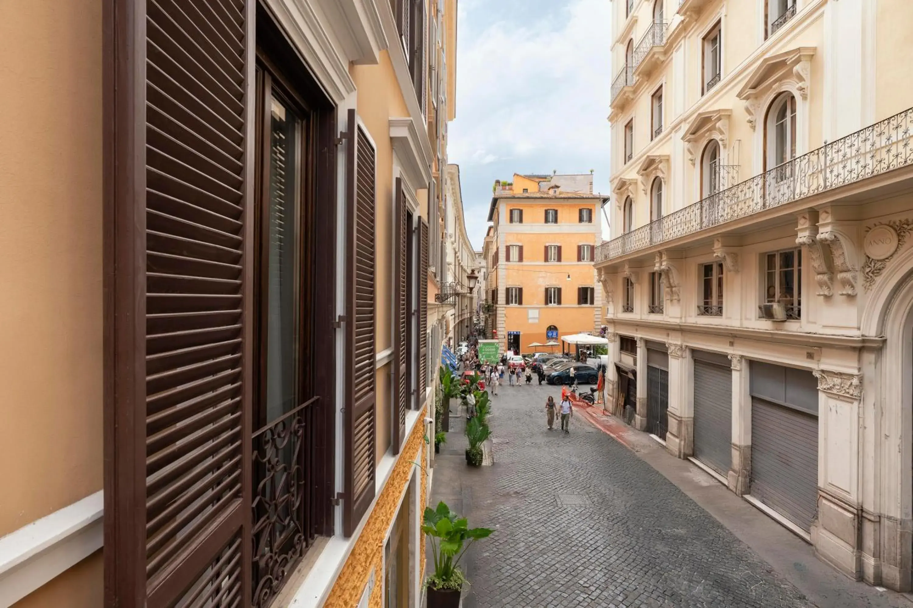 Property building in Je Rome Hotel Property building in Je Rome Hotel