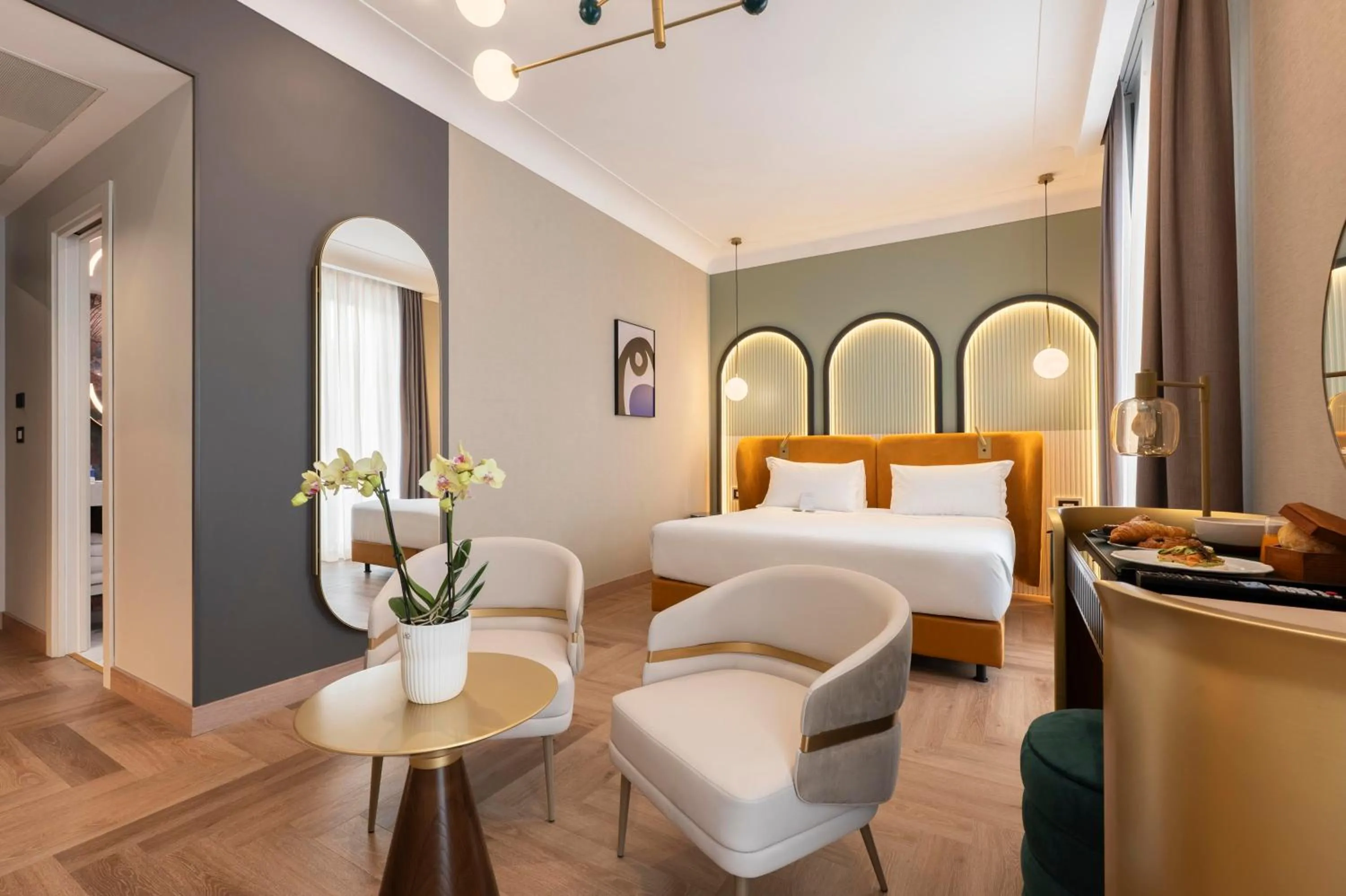 Photo of the whole room, Bed in Je Rome Hotel