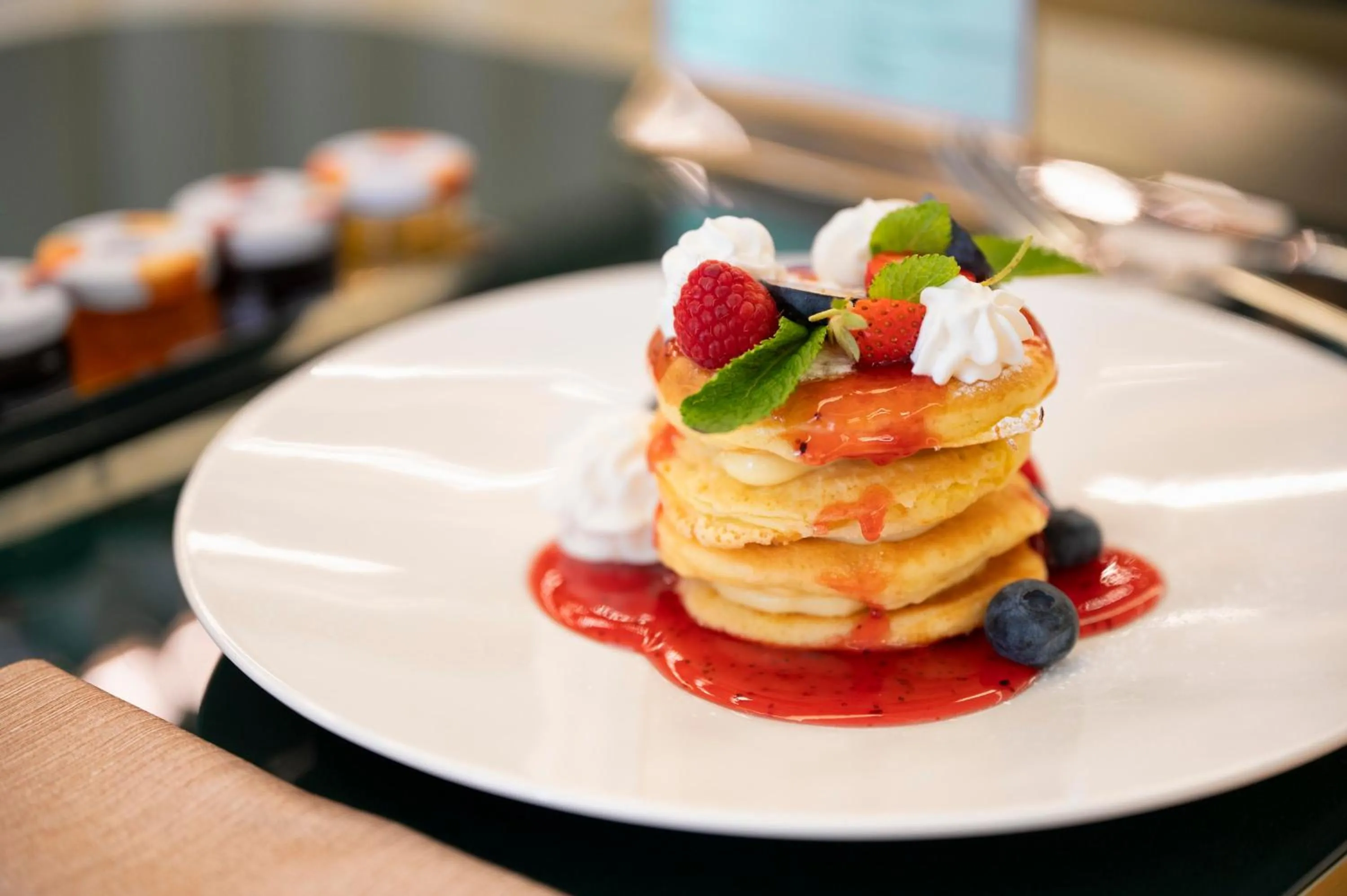 Food and drinks in Je Rome Hotel