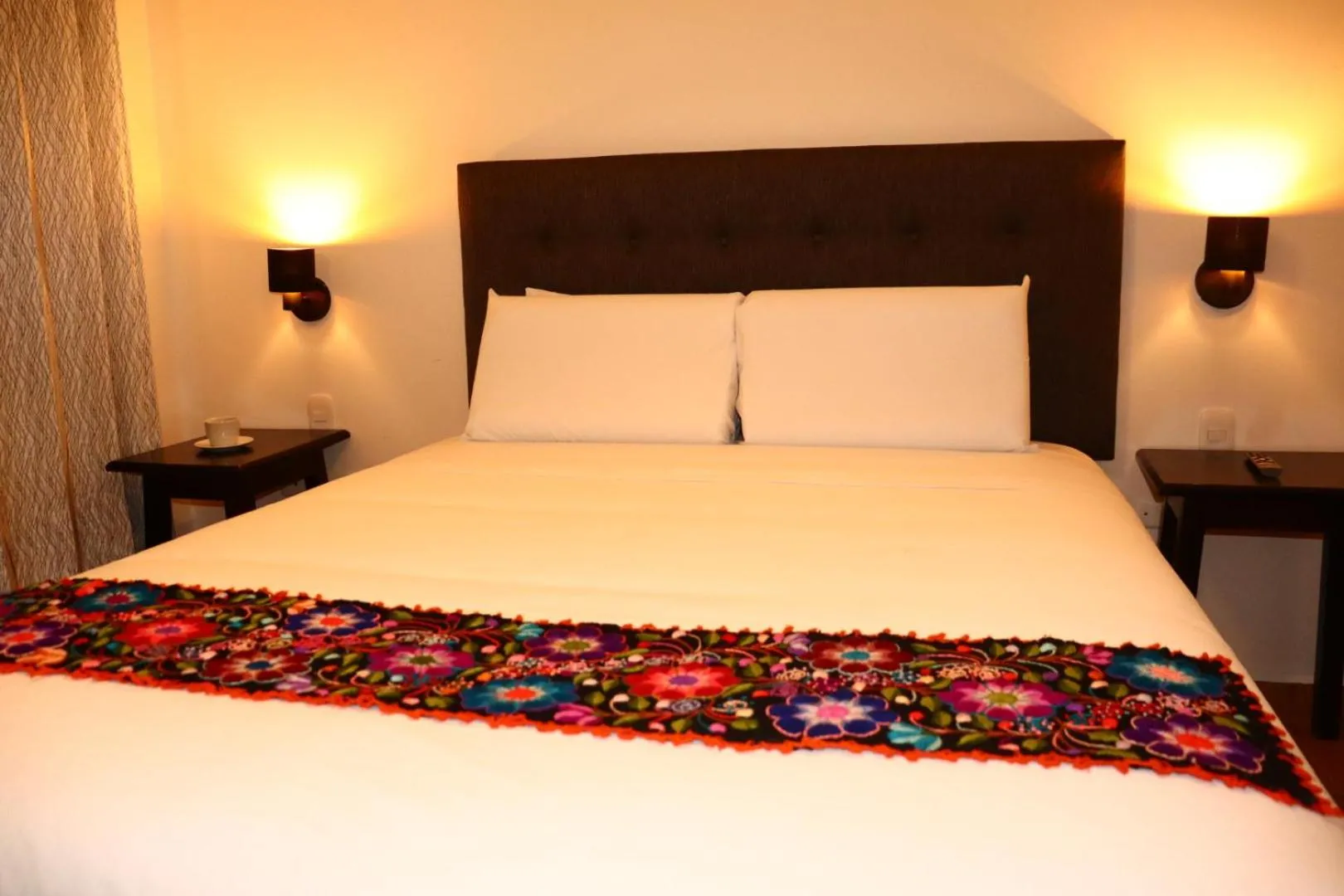 Bed in Tikal Inn Machupicchu