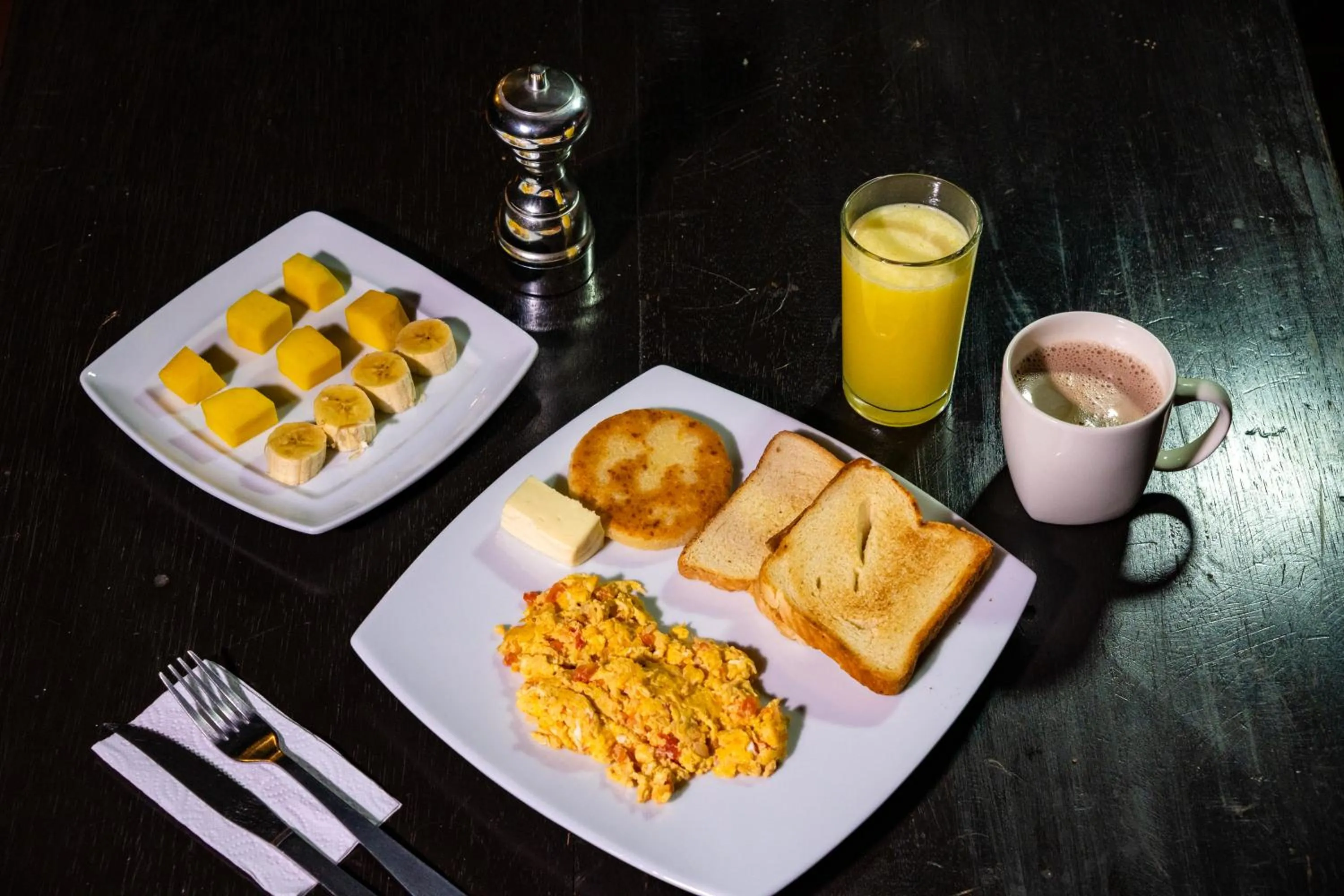 Restaurant/places to eat in Hotel Guaitipan Ancestral