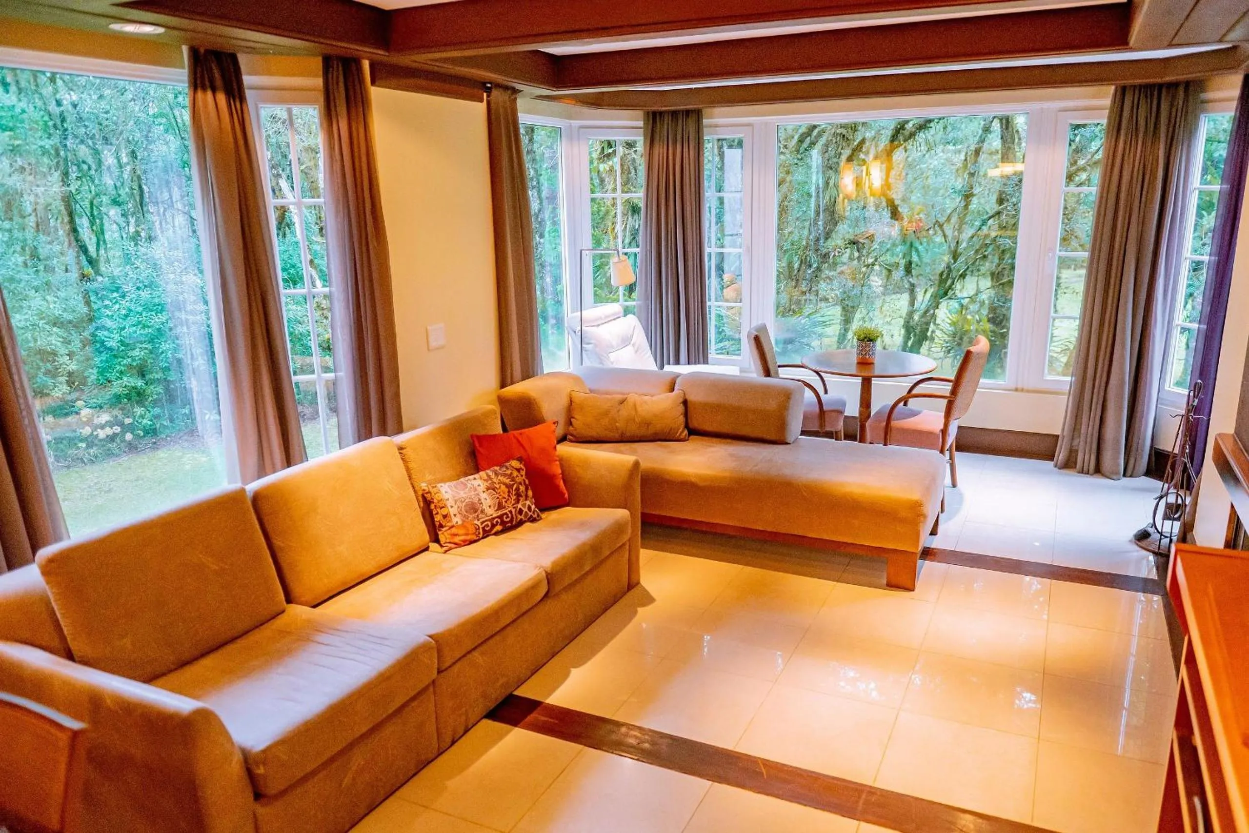 Seating area in Suíte Laje de Pedra Mountain Village