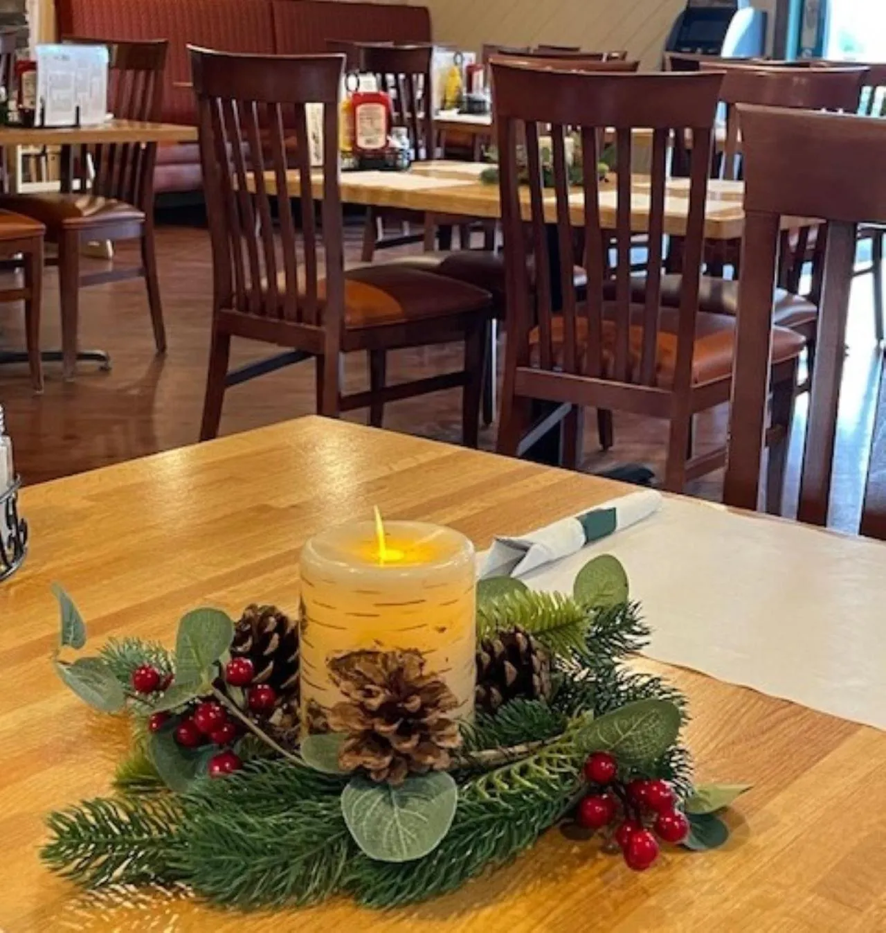 Restaurant/places to eat in Lena's Northern Pines Resort