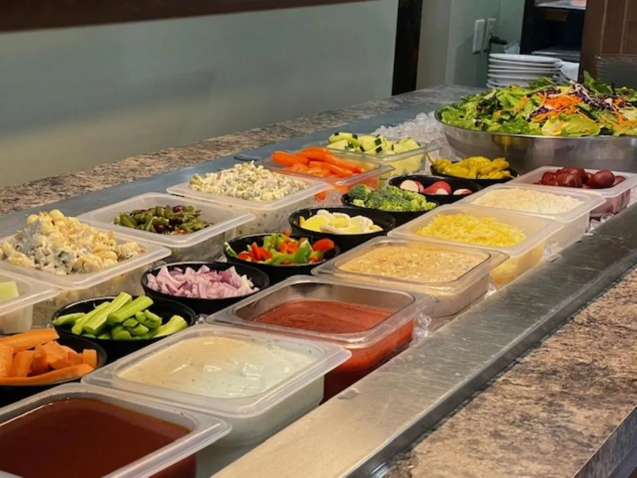 Restaurant/places to eat in Lena's Northern Pines Resort