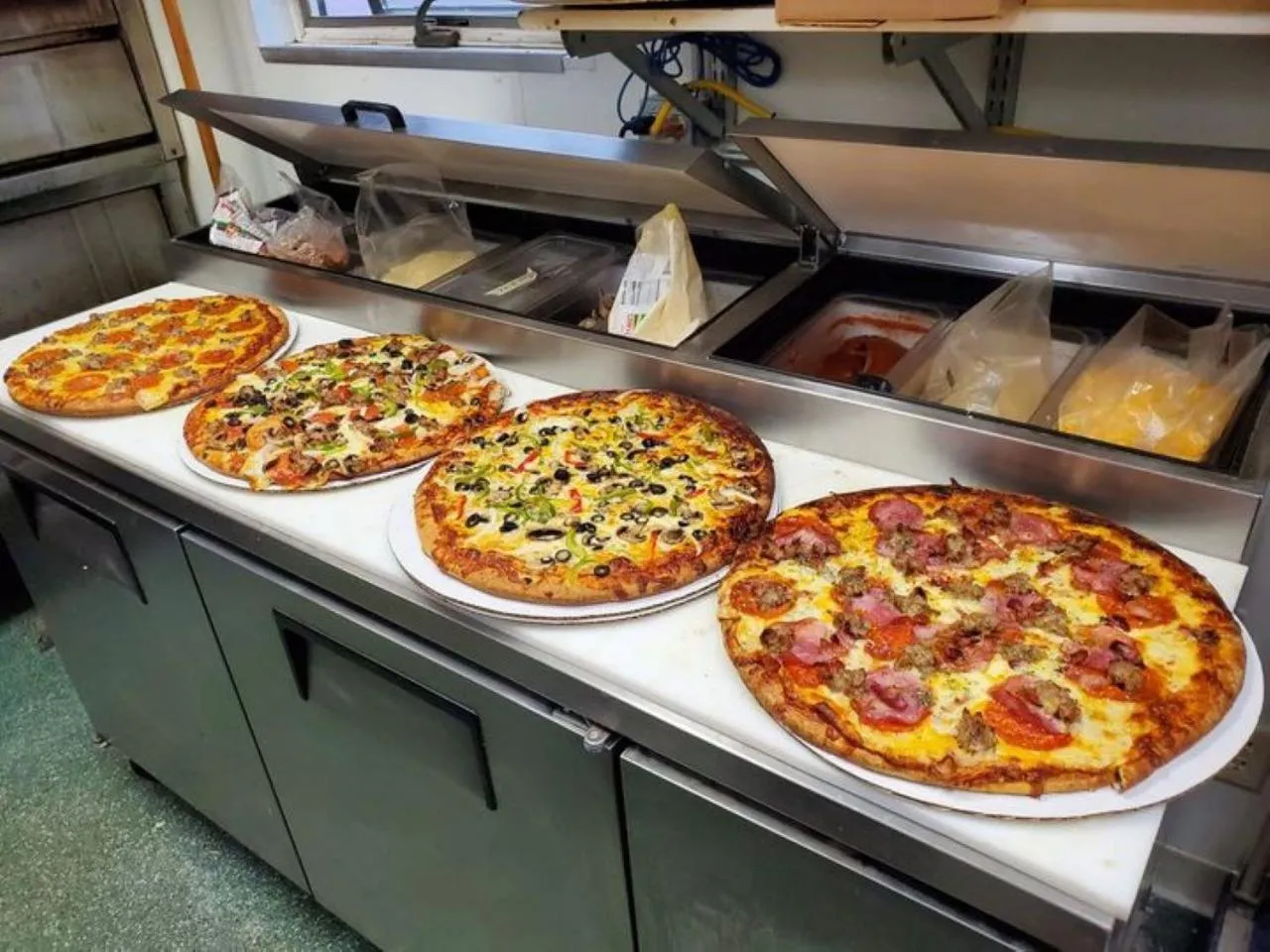 Restaurant/places to eat in Lena's Northern Pines Resort
