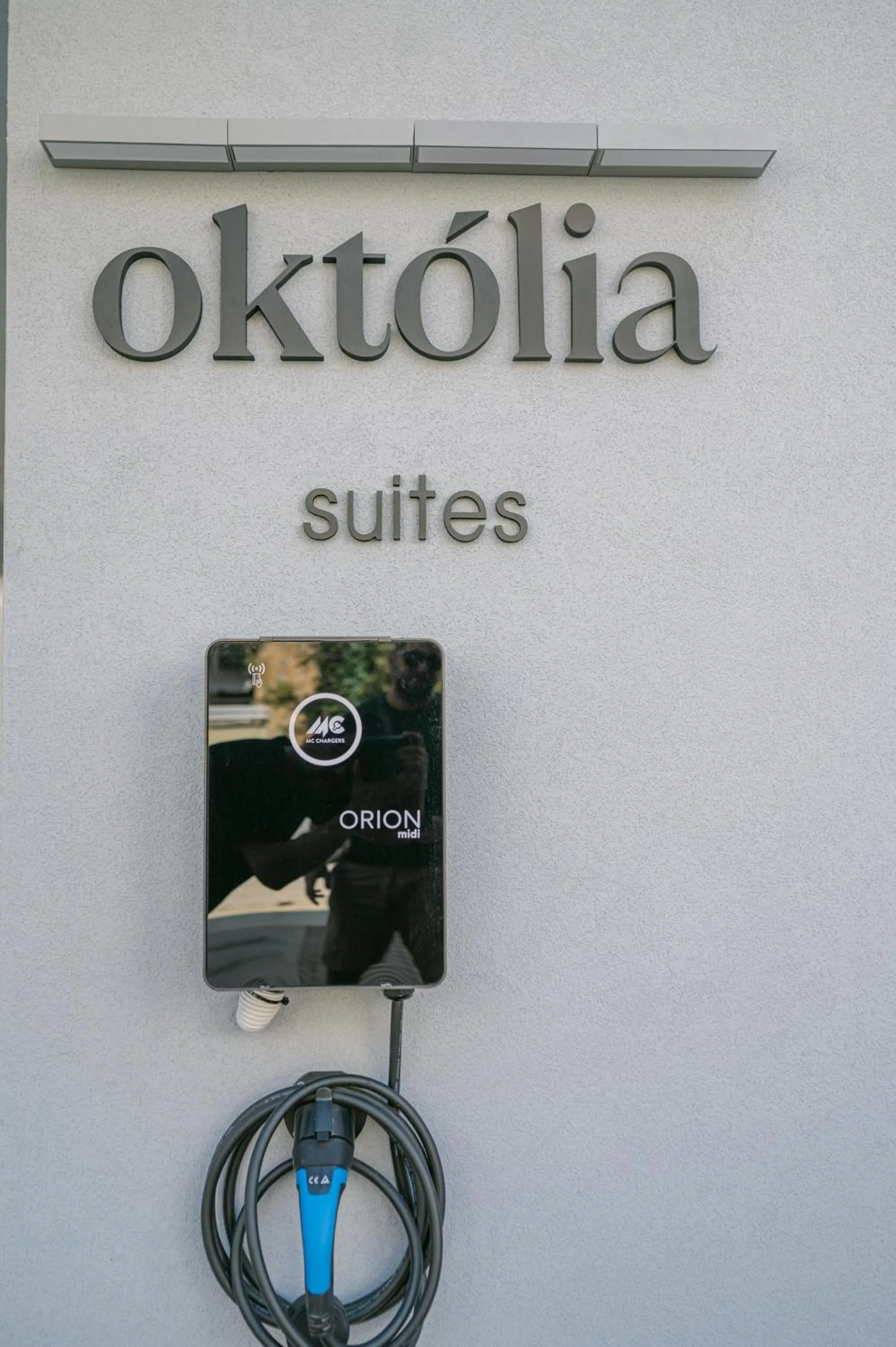 Property logo or sign in Oktolia suites
