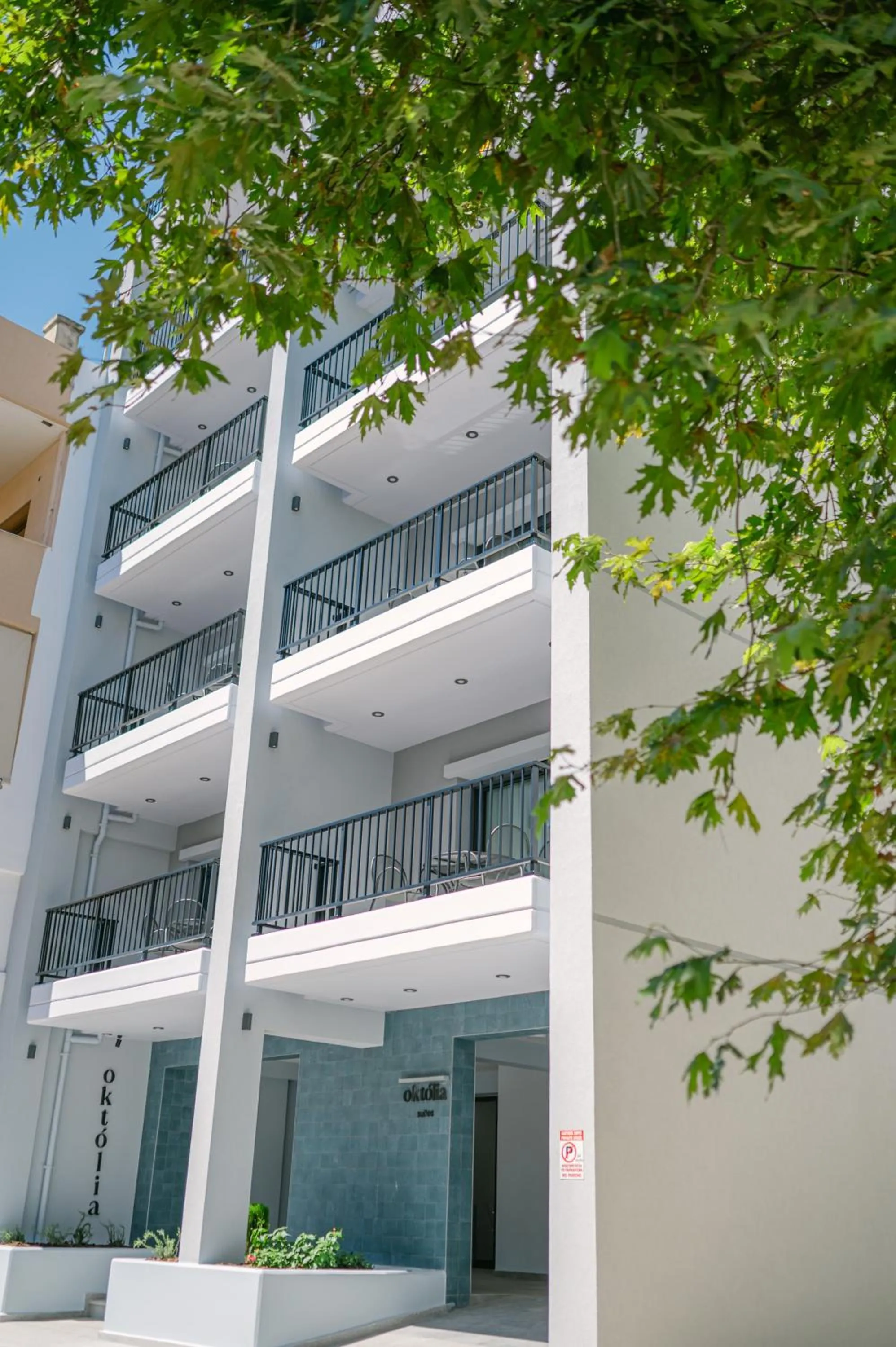 Facade/entrance in Oktolia suites