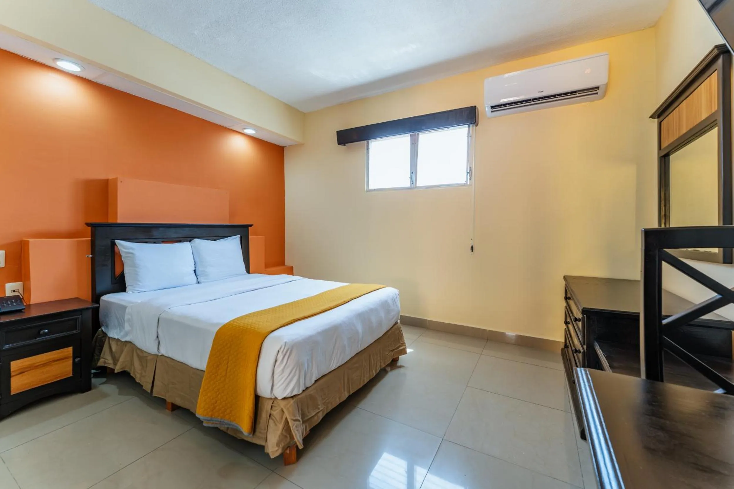 Bed in Hotel Plaza Mirador, Ciudad del Carmen