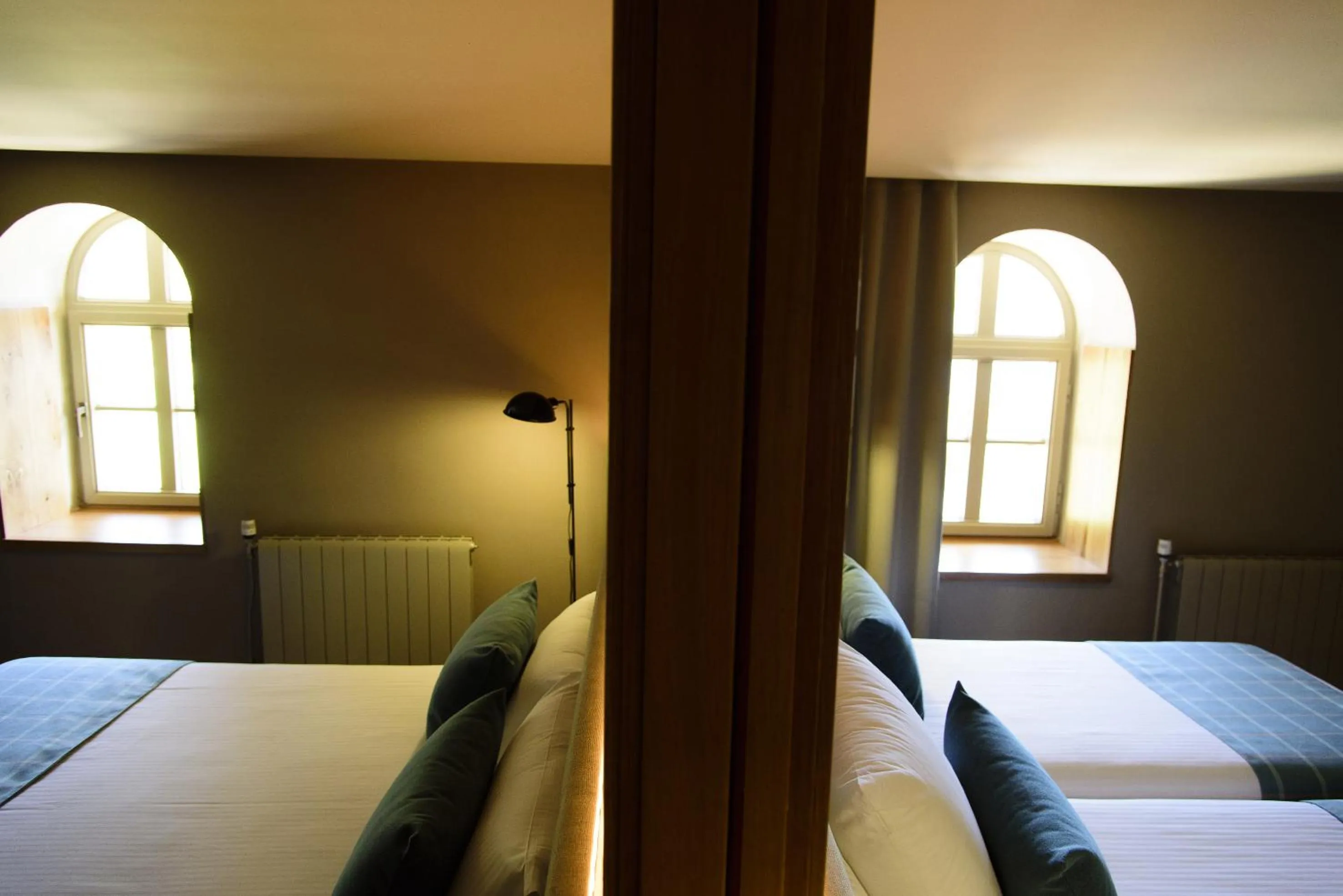Property building, Bed in Hotel Vall de Núria