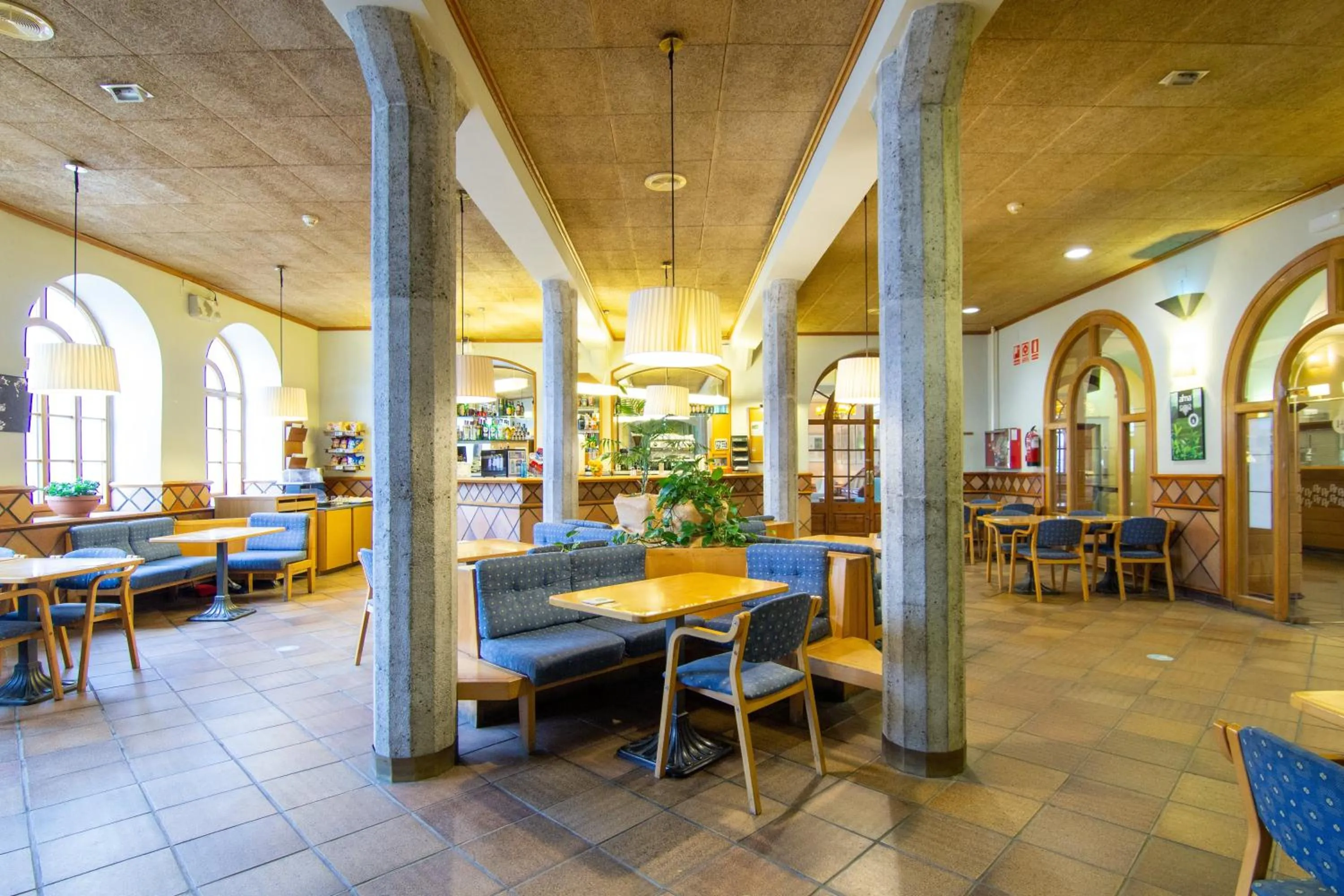 Lounge or bar in Hotel Vall de Núria