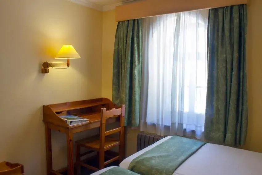 Day, Bed in Hotel Vall de Núria Day, Bed in Hotel Vall de Núria