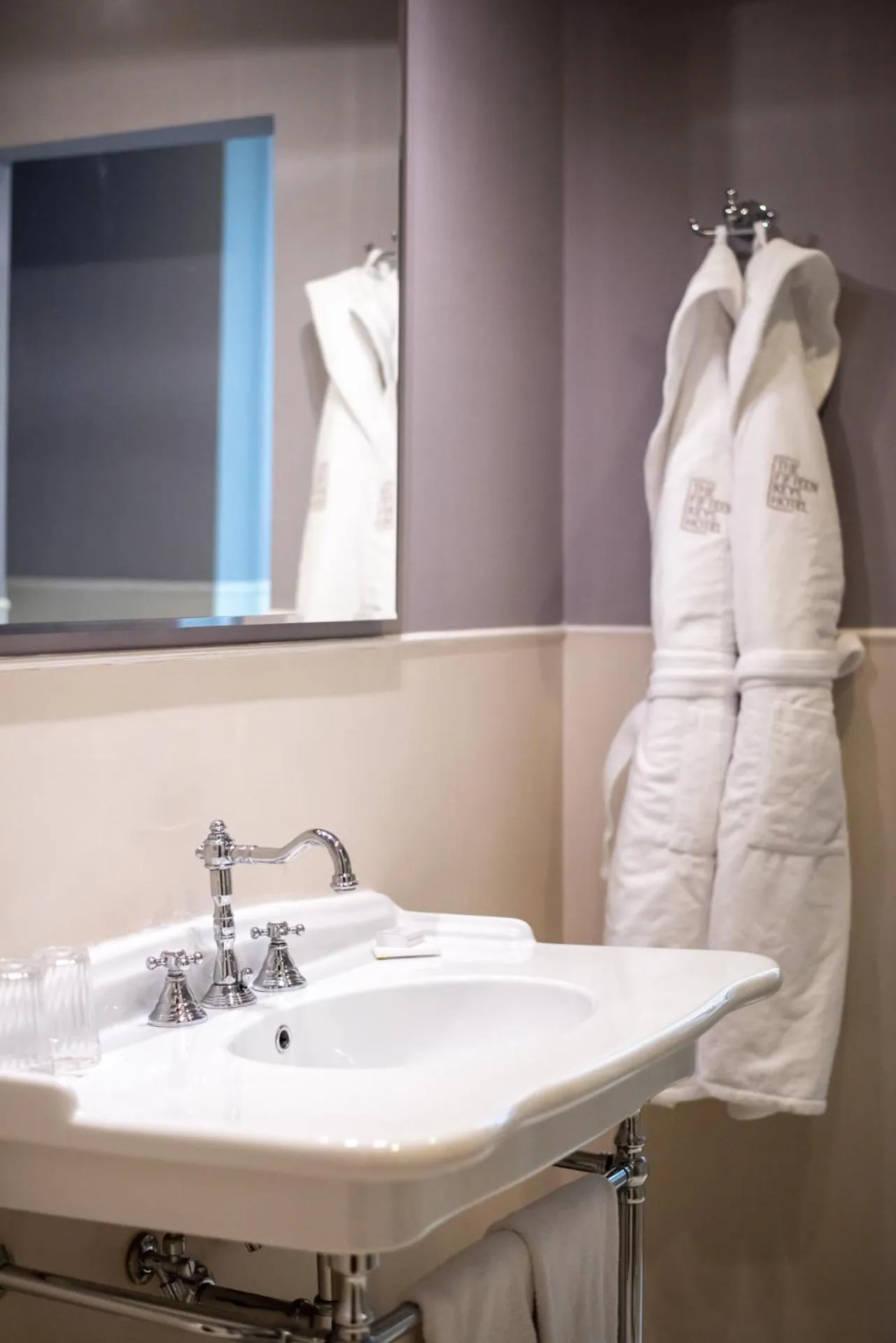 Bathroom in The Fifteen Keys Hotel