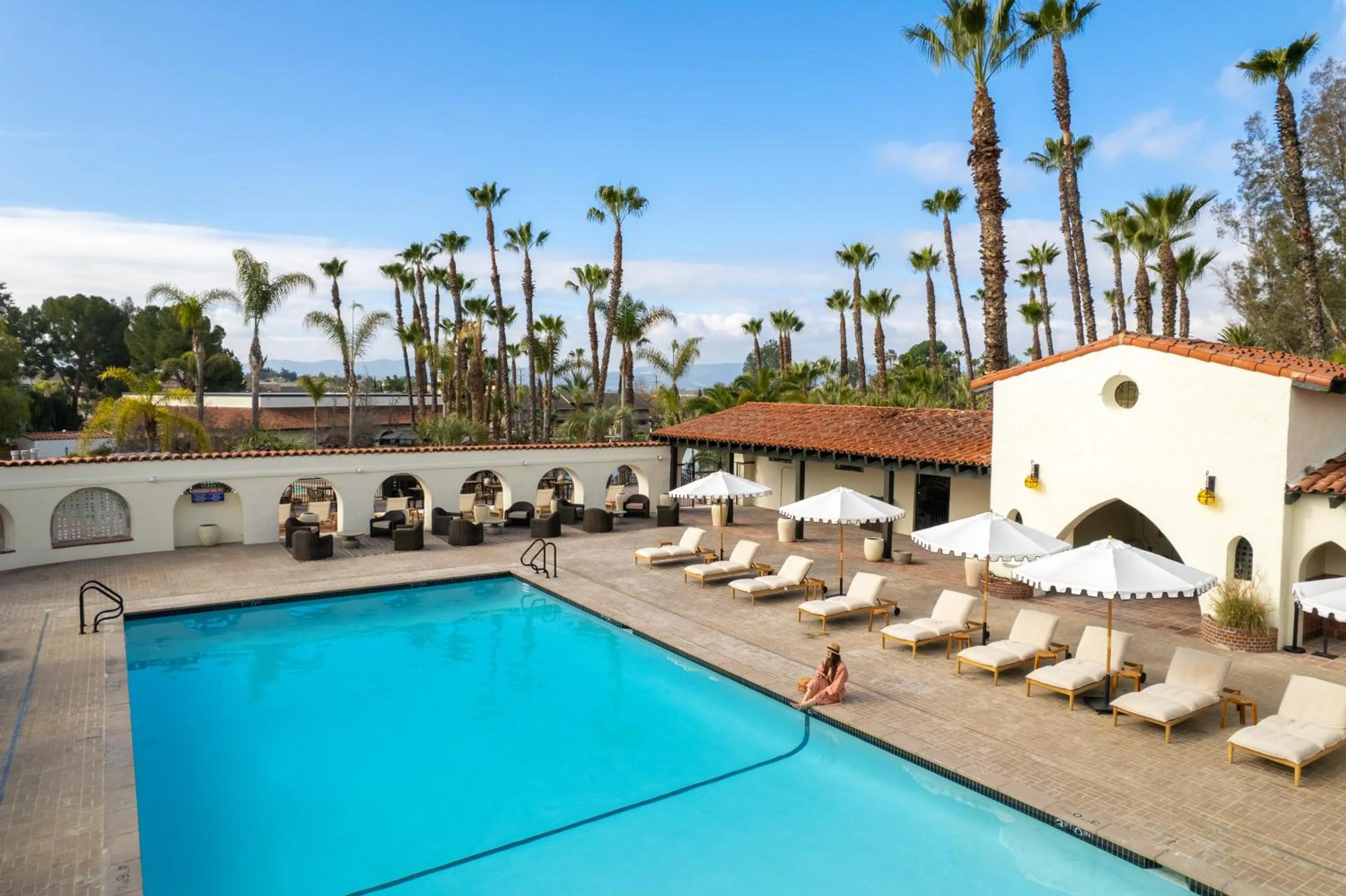 Swimming pool in Murrieta Hot Springs Resort