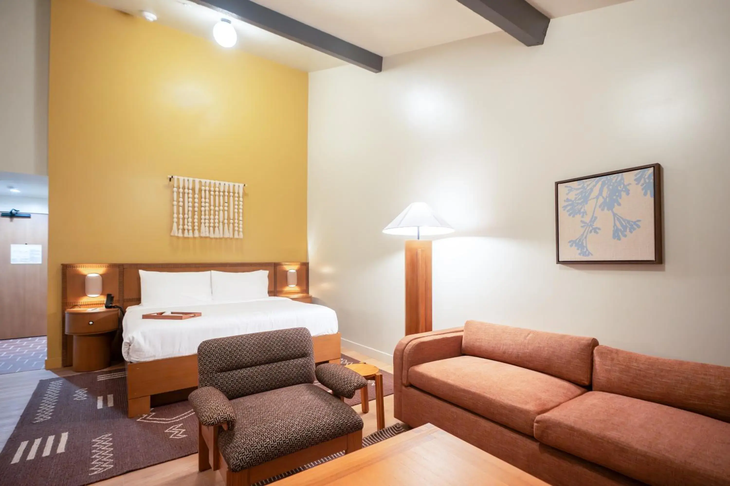 King Room - Disability Access in Murrieta Hot Springs Resort King Room - Disability Access in Murrieta Hot Springs Resort