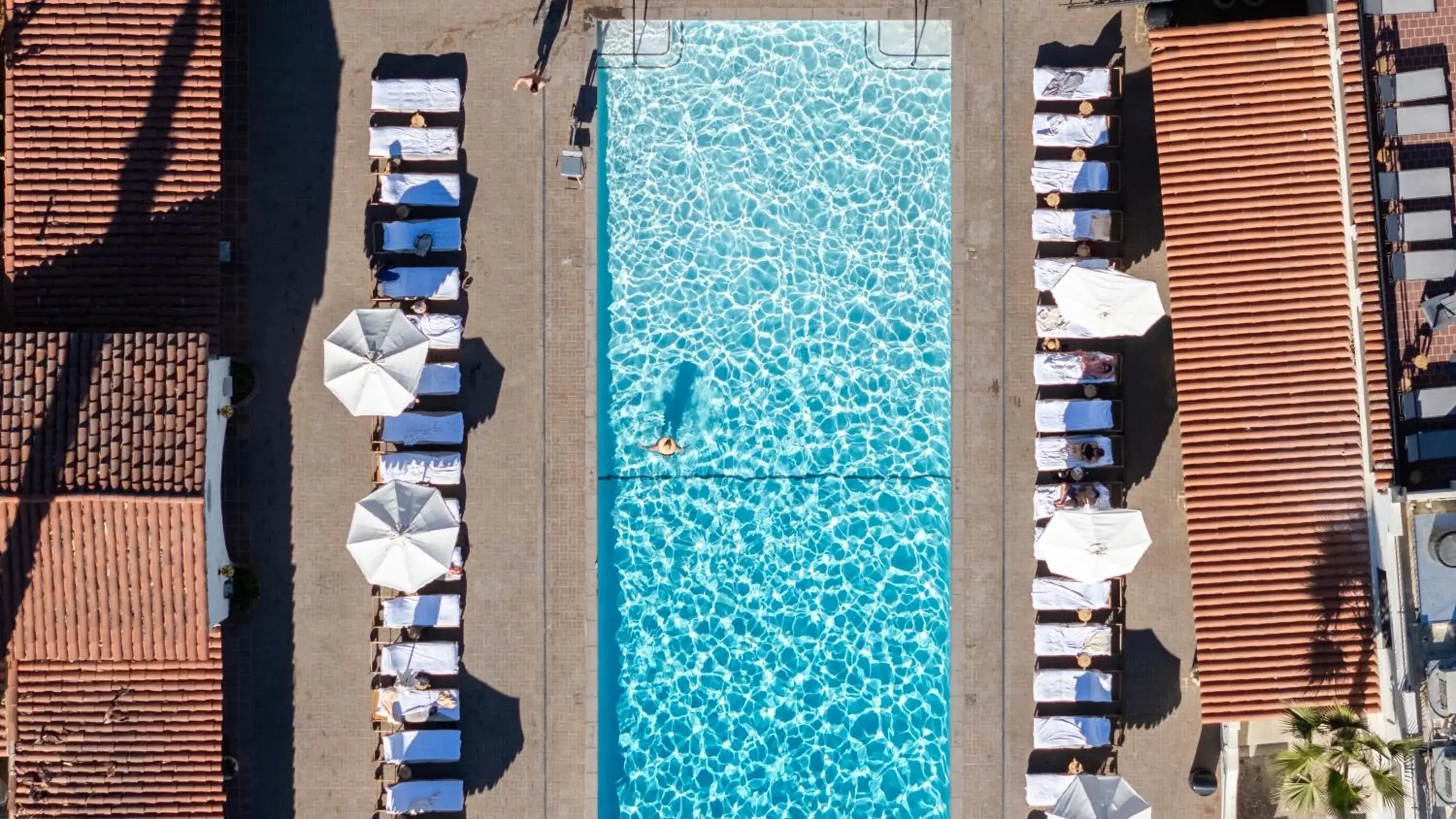 Swimming pool in Murrieta Hot Springs Resort Swimming pool in Murrieta Hot Springs Resort