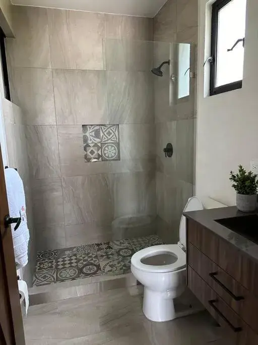 Shower in Loft Residencias la Estacion San Miguel de Allende Shower in Loft Residencias la Estacion San Miguel de Allende