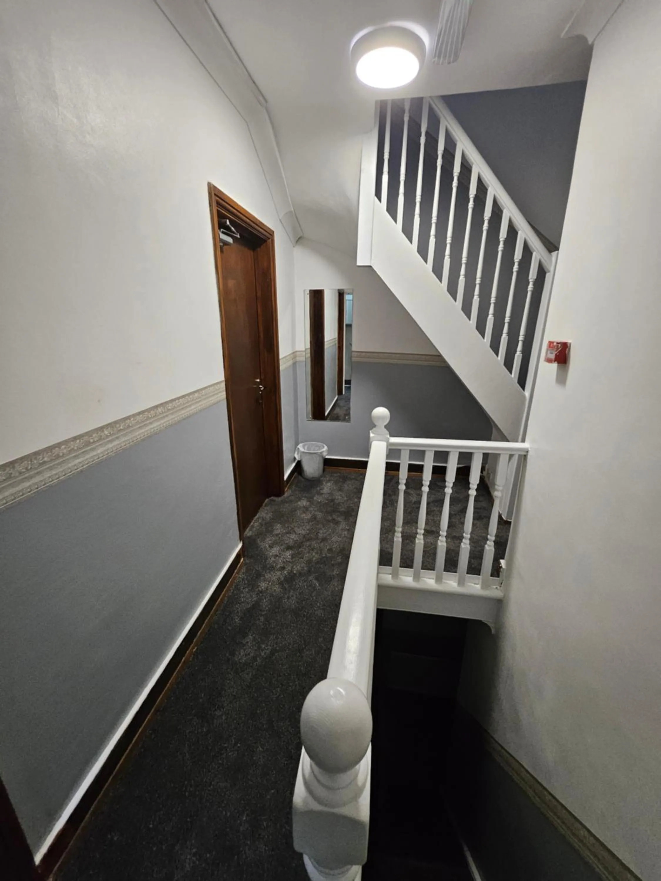 Lobby or reception in SnoozeDen Wellesley - Near to Slough Station