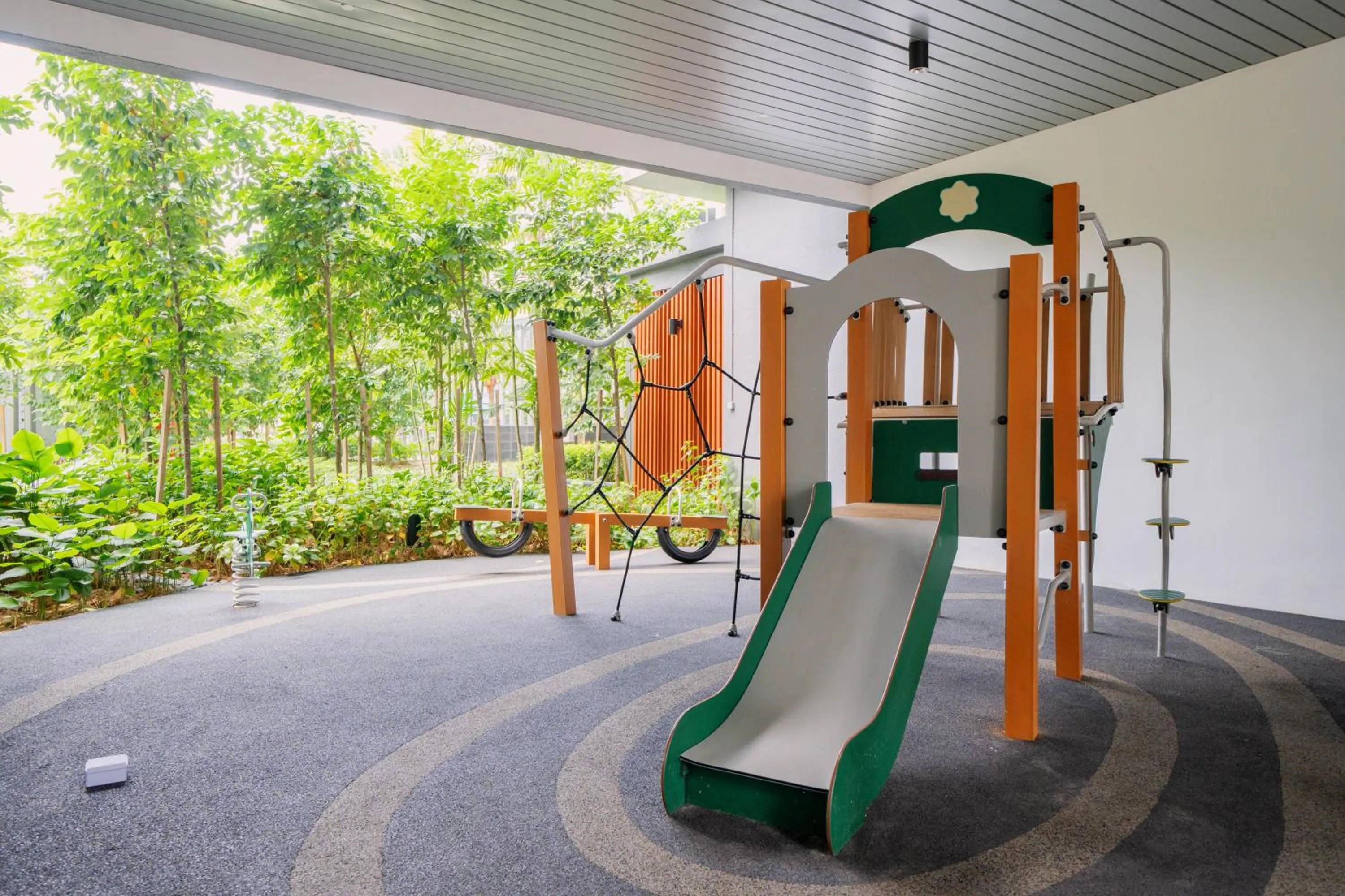 Children play ground in NaiBnB in Agile Bukit Bintang - 5 mins walk to TRX