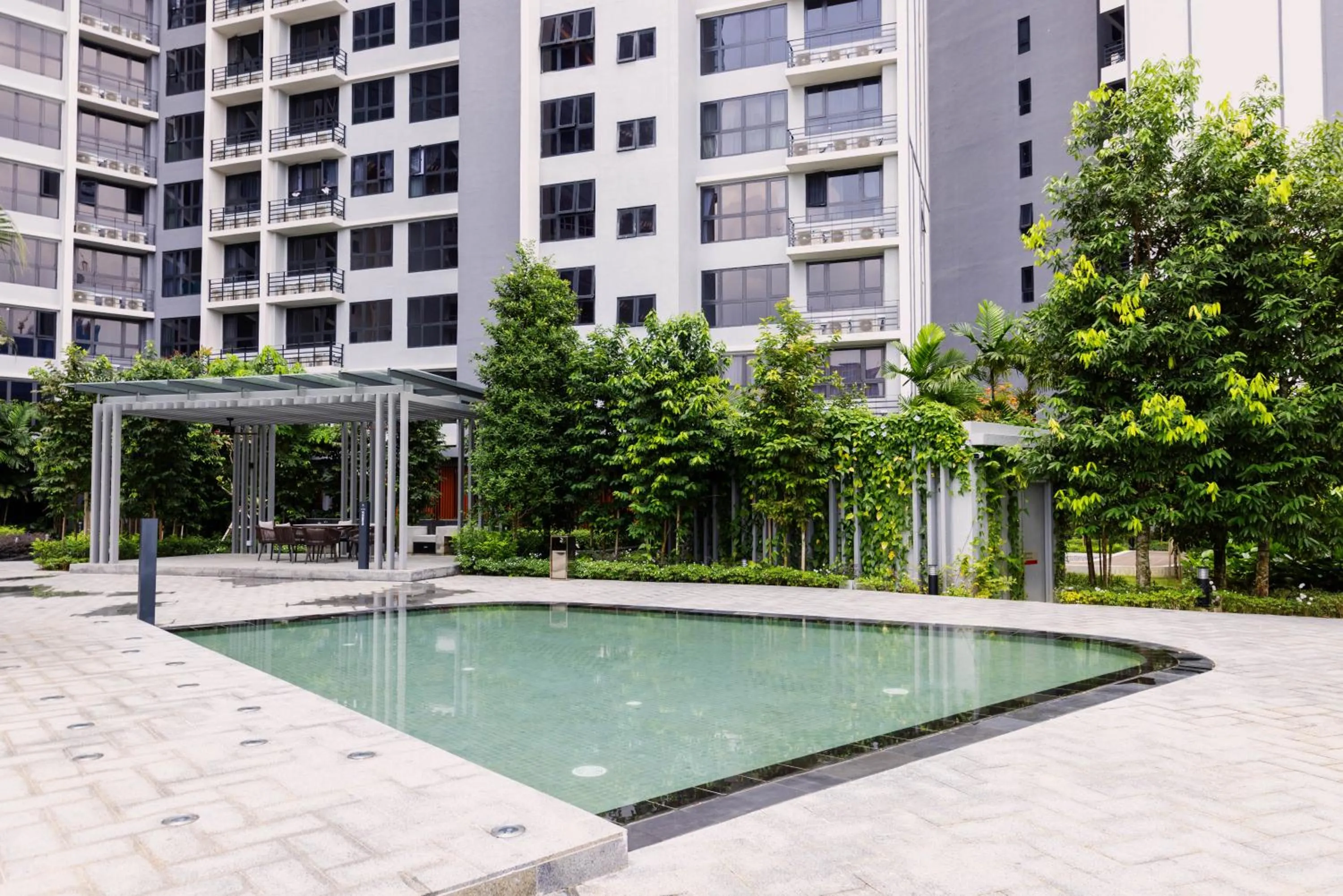 Swimming pool in NaiBnB in Agile Bukit Bintang - 5 mins walk to TRX